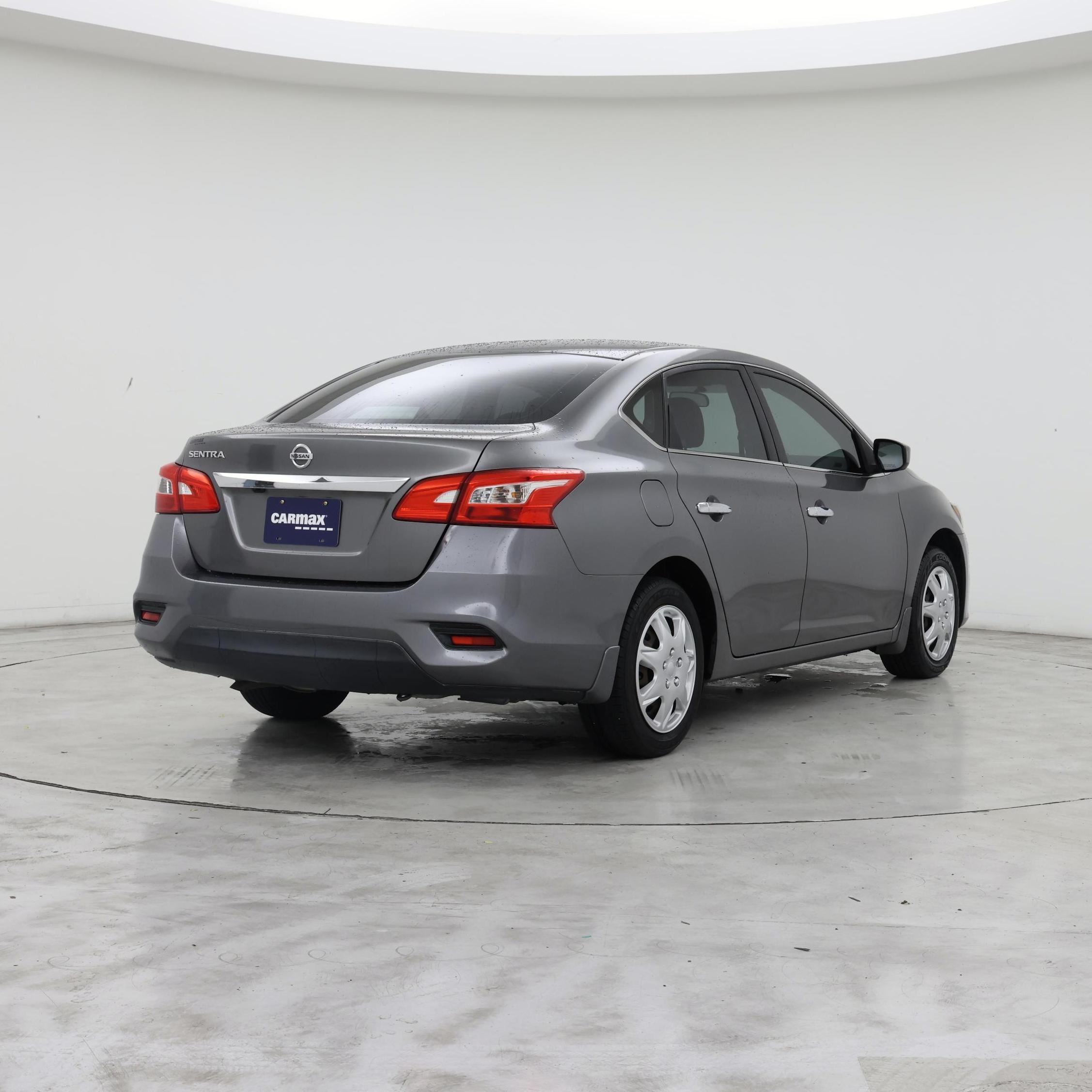 Thumbnail: 2018 Nissan Sentra - 8