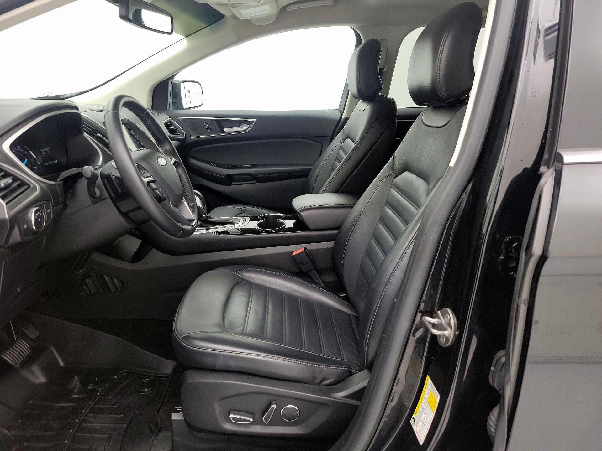 Thumbnail: 2018 Ford Edge - 11