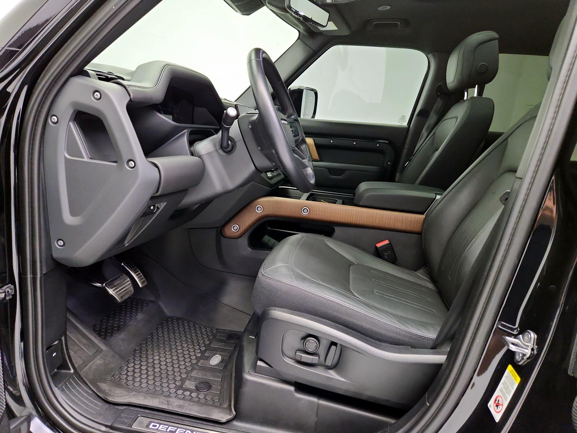 Thumbnail: 2023 Land Rover Defender - 11
