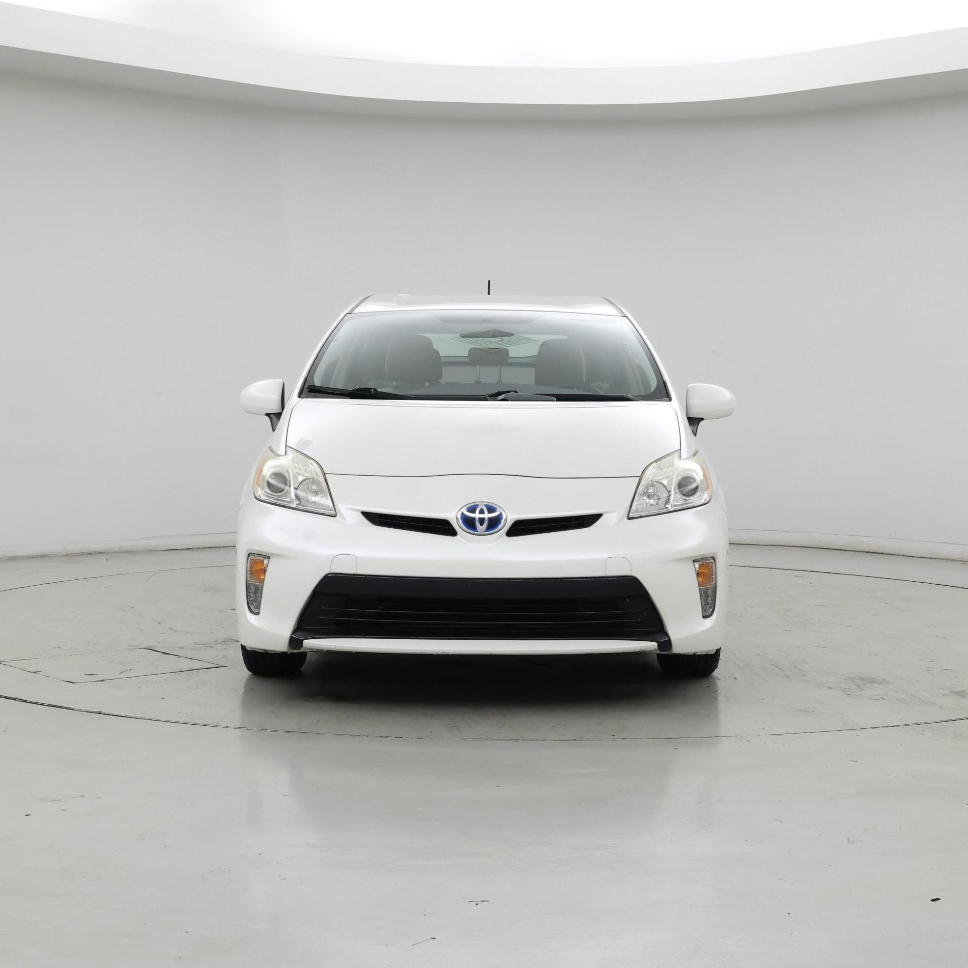 Thumbnail: 2015 Toyota Prius - 5