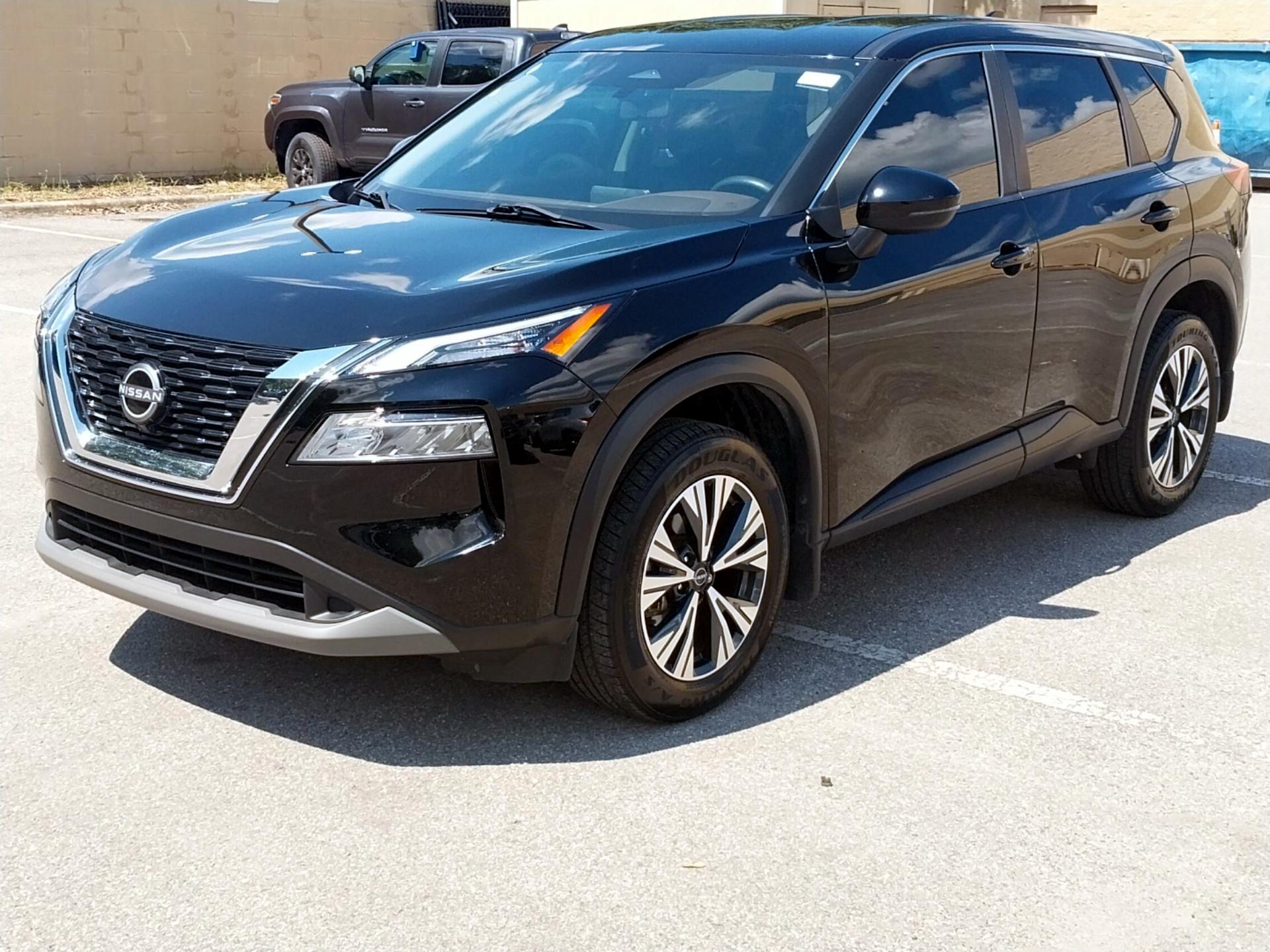 Thumbnail: 2023 Nissan Rogue - 3