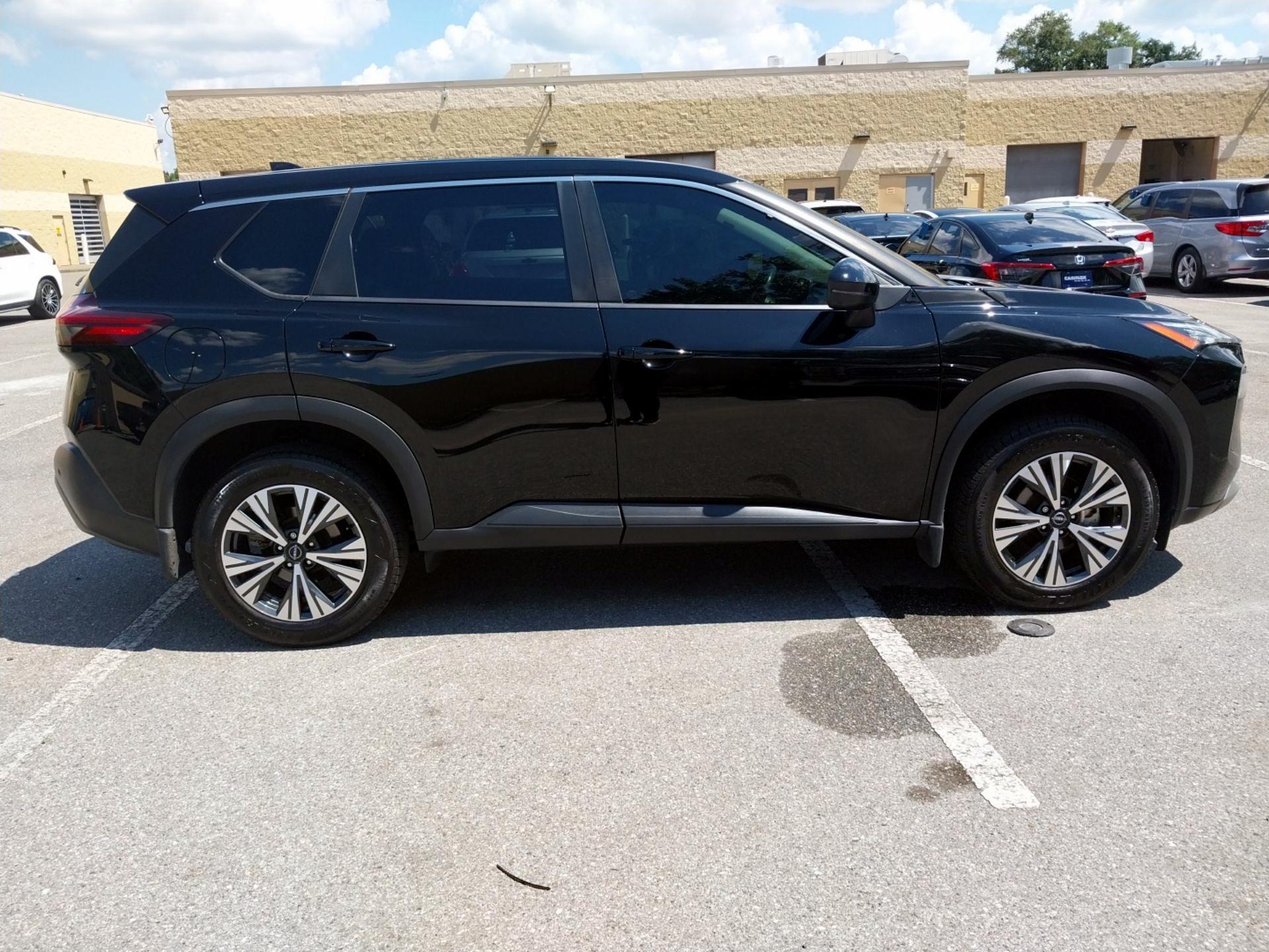 Thumbnail: 2023 Nissan Rogue - 4