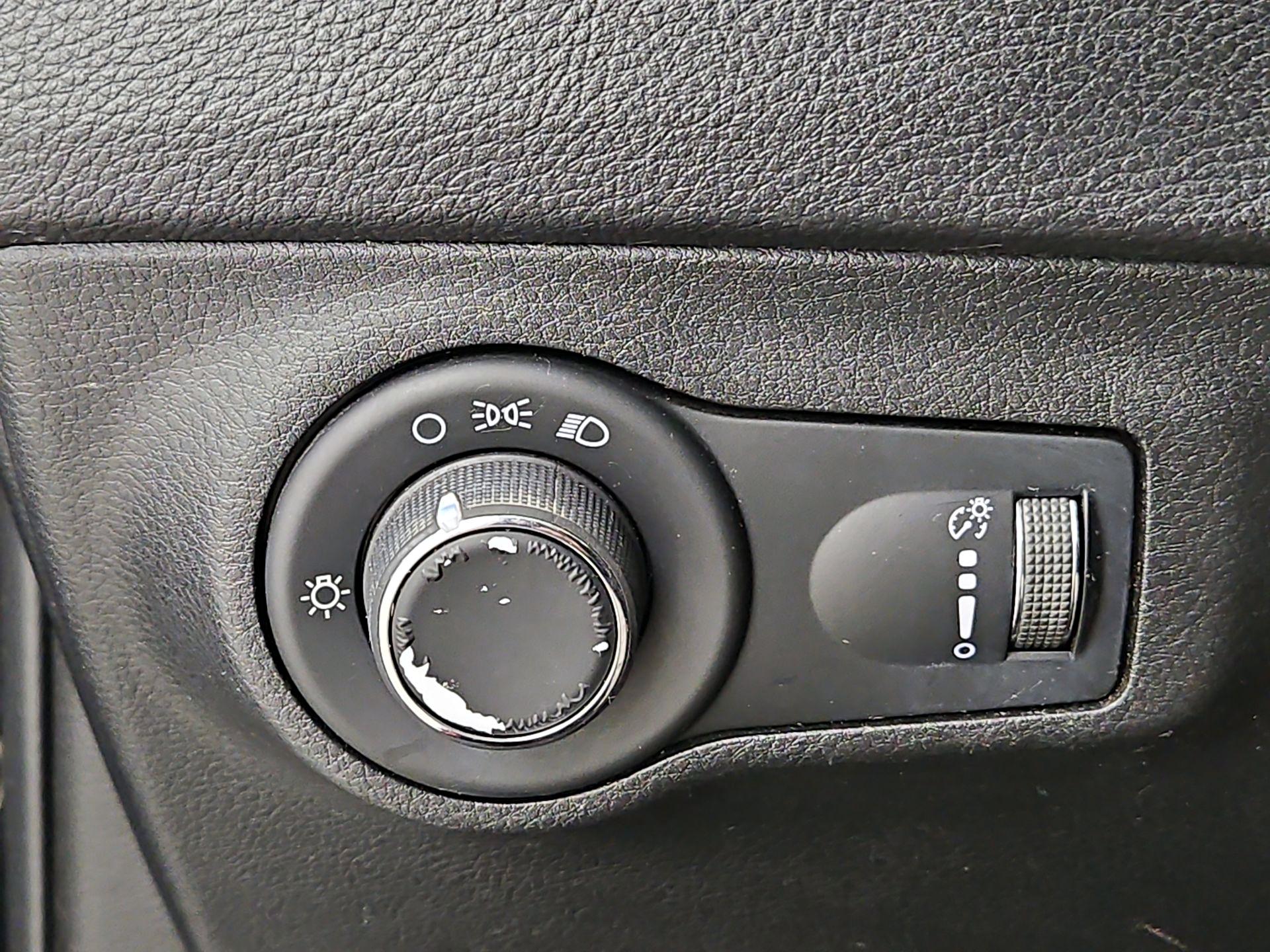 Thumbnail: 2018 Jeep Compass - 13