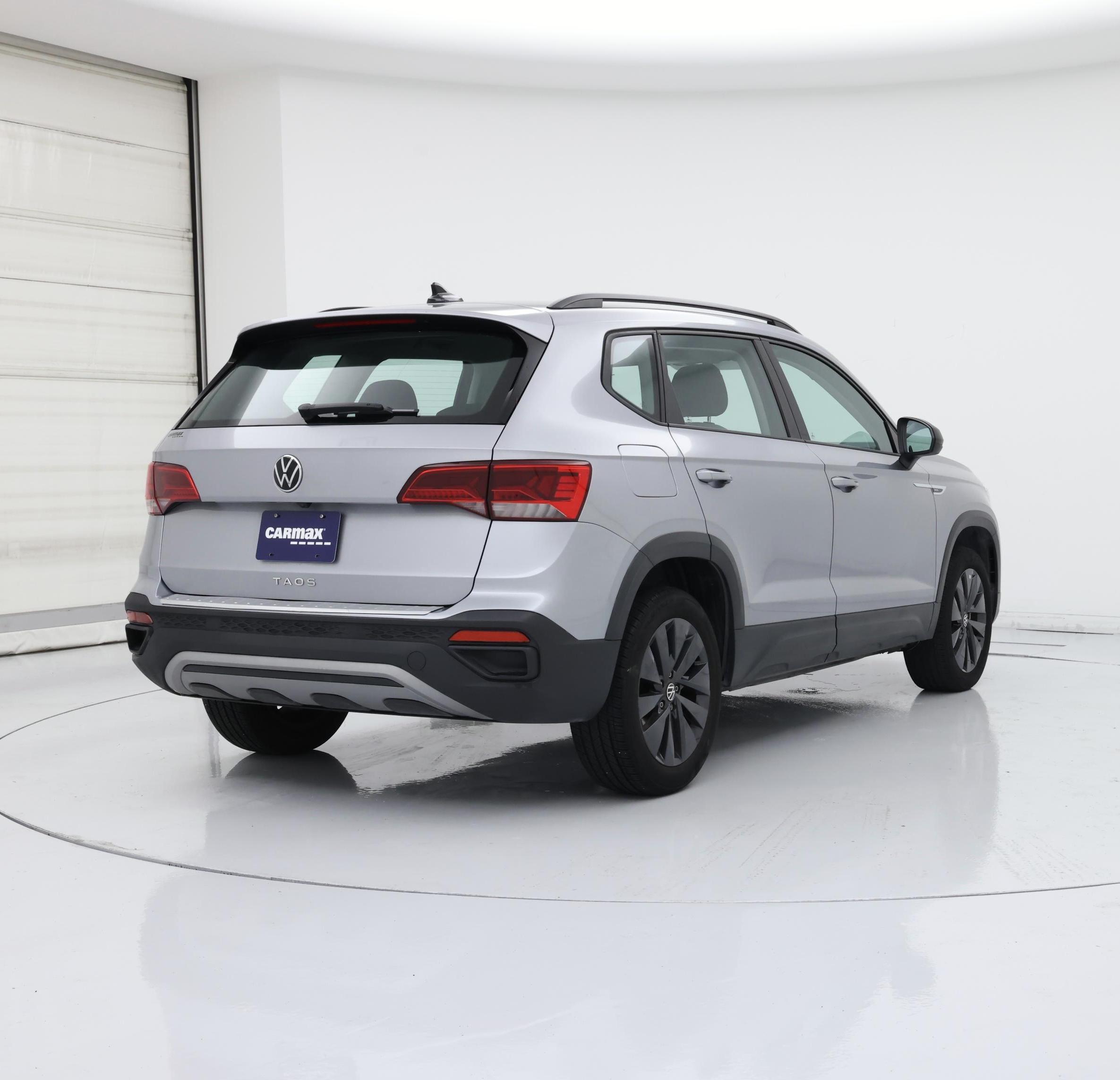Thumbnail: 2023 Volkswagen Taos - 8