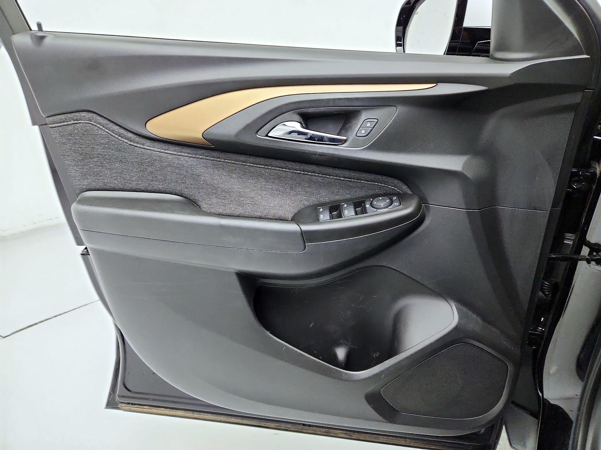 Thumbnail: 2021 Chevrolet TrailBlazer - 12
