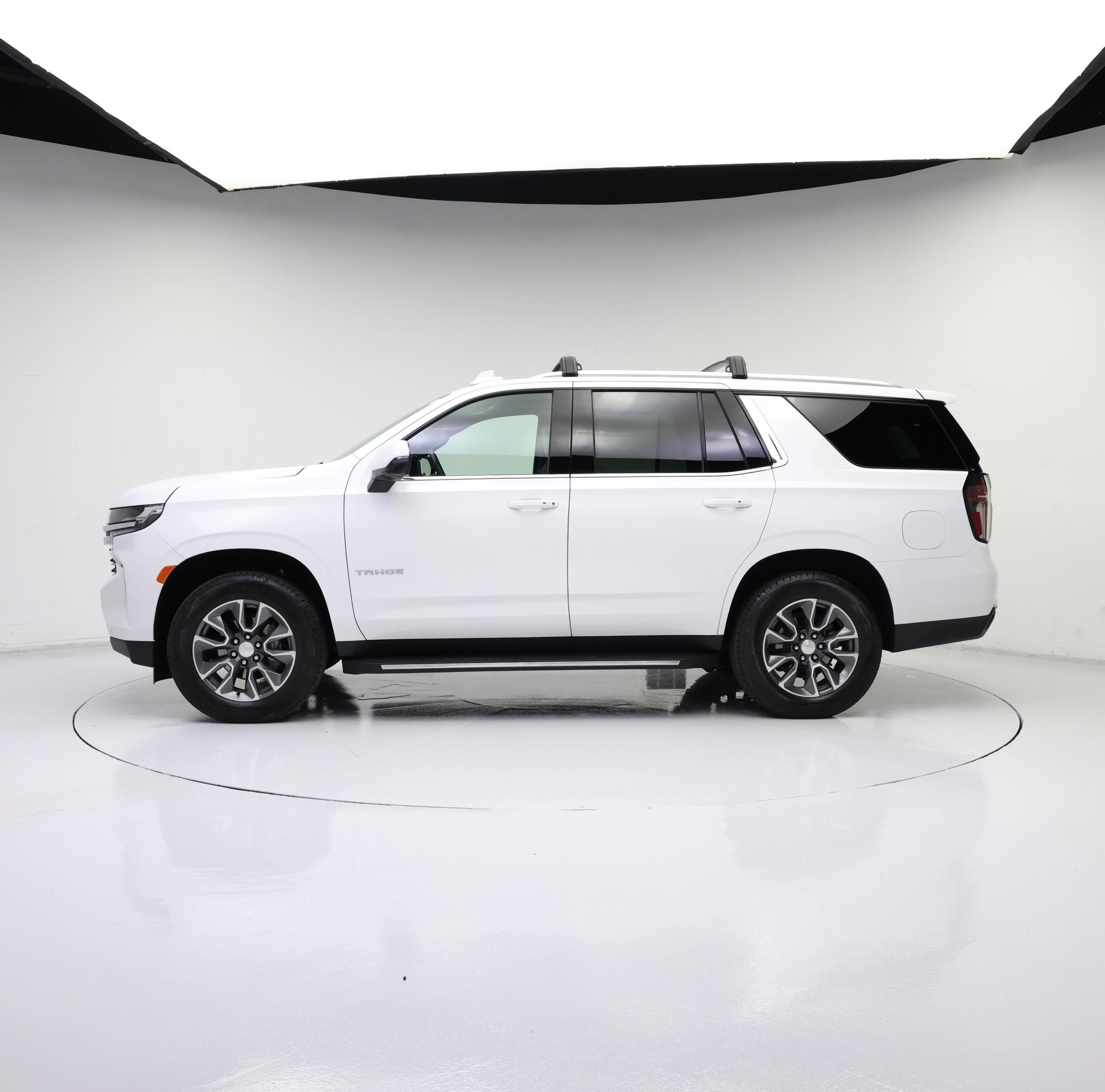 Thumbnail: 2023 Chevrolet Tahoe - 3
