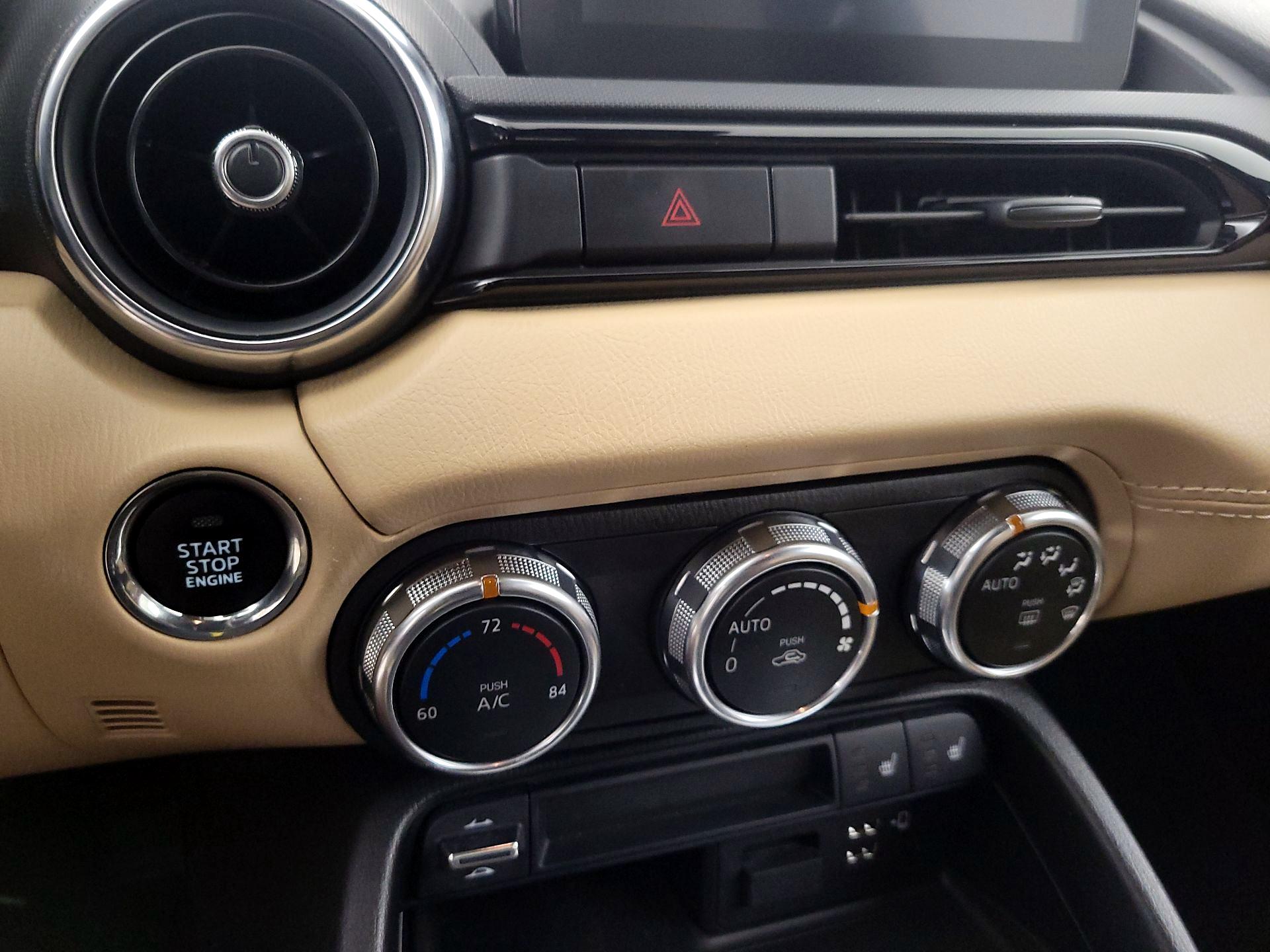 Thumbnail: 2020 Mazda MX-5 Miata - 15