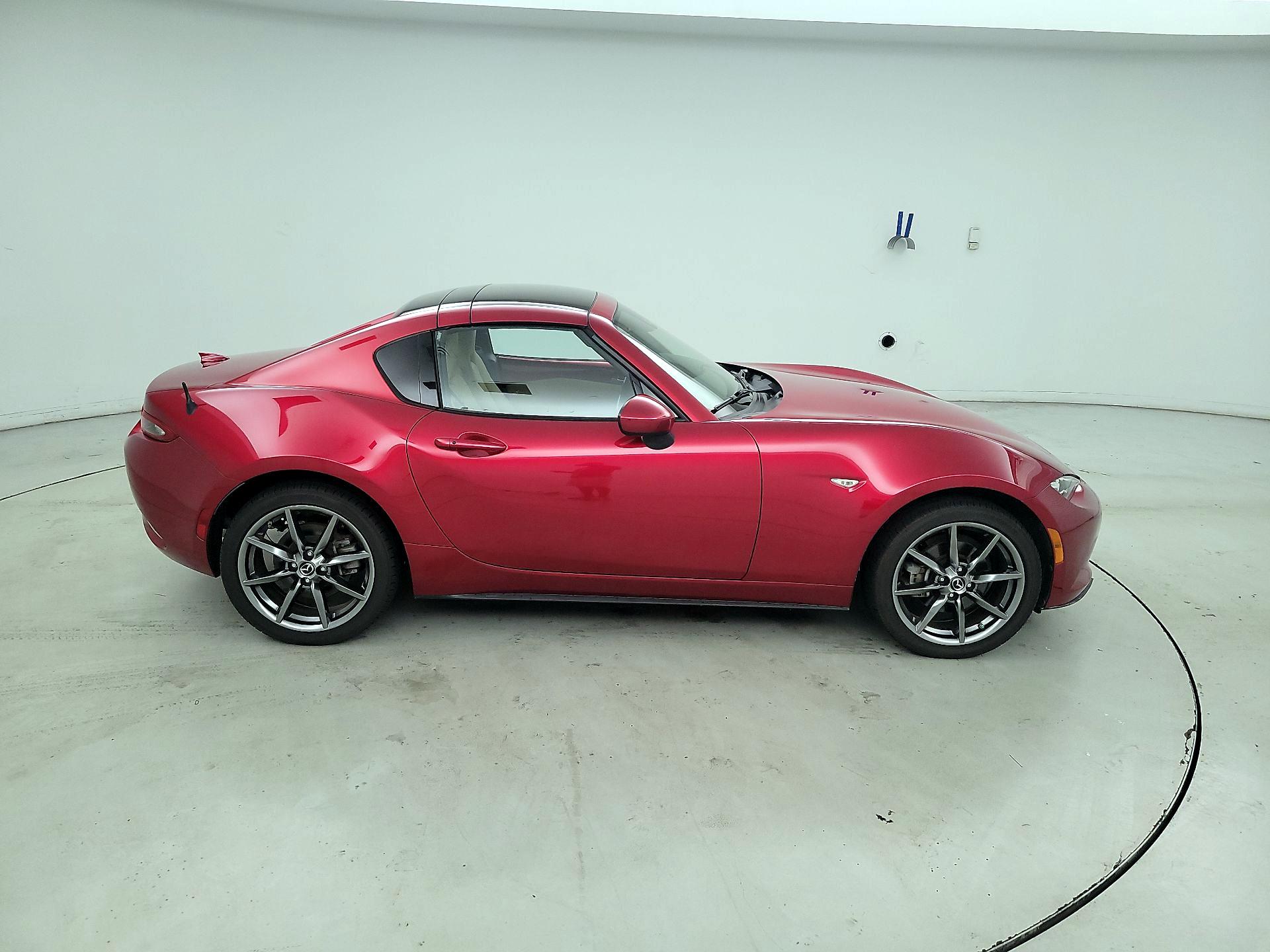 Thumbnail: 2020 Mazda MX-5 Miata - 4
