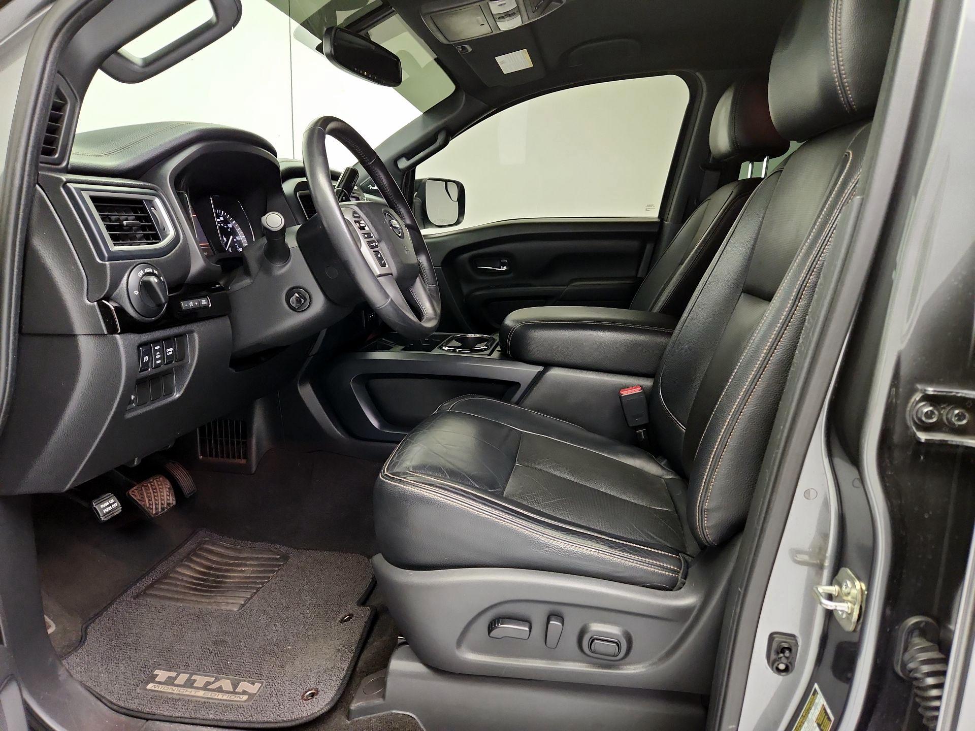 Thumbnail: 2019 Nissan Titan - 11