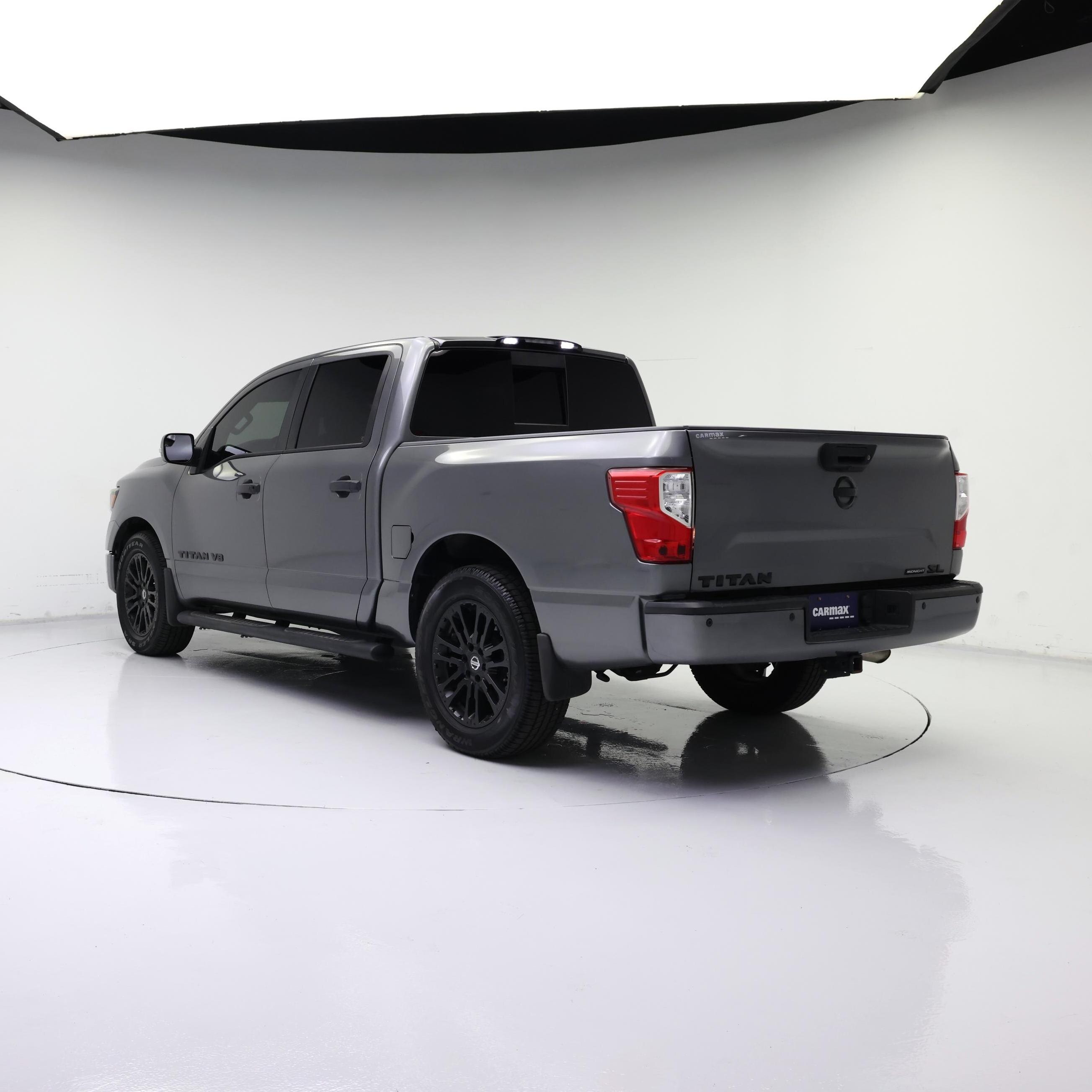 Thumbnail: 2019 Nissan Titan - 2
