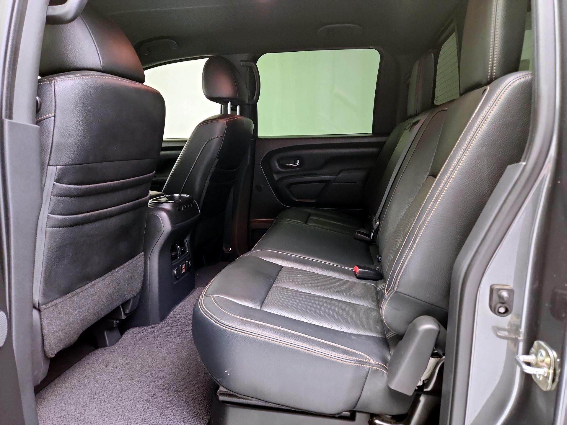 Thumbnail: 2019 Nissan Titan - 20