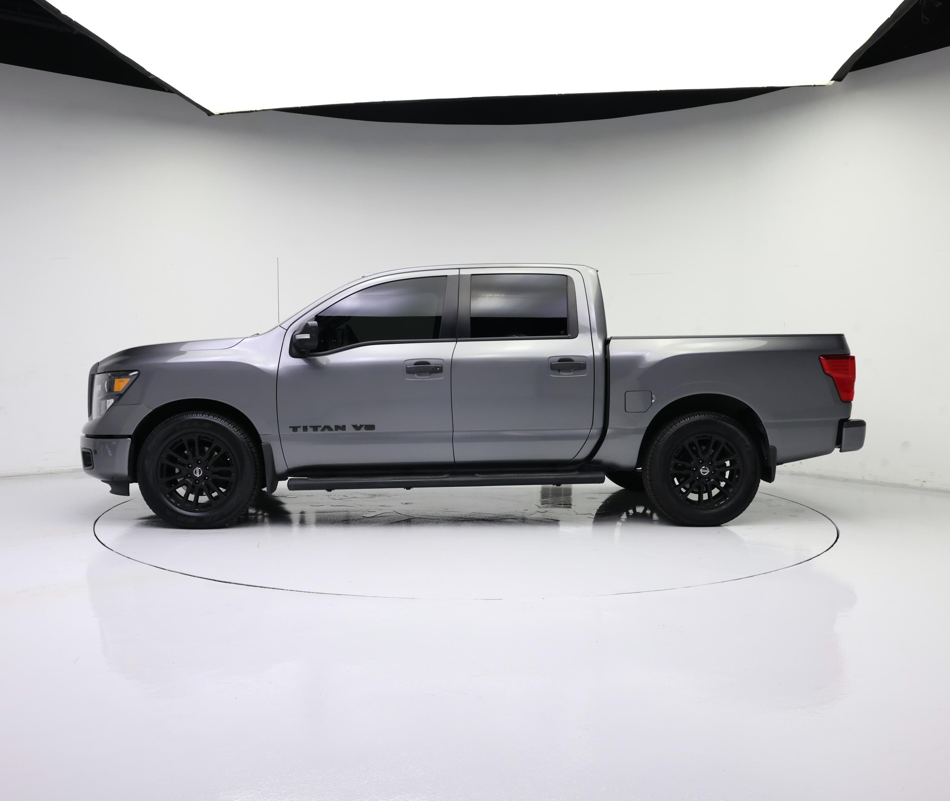 Thumbnail: 2019 Nissan Titan - 3