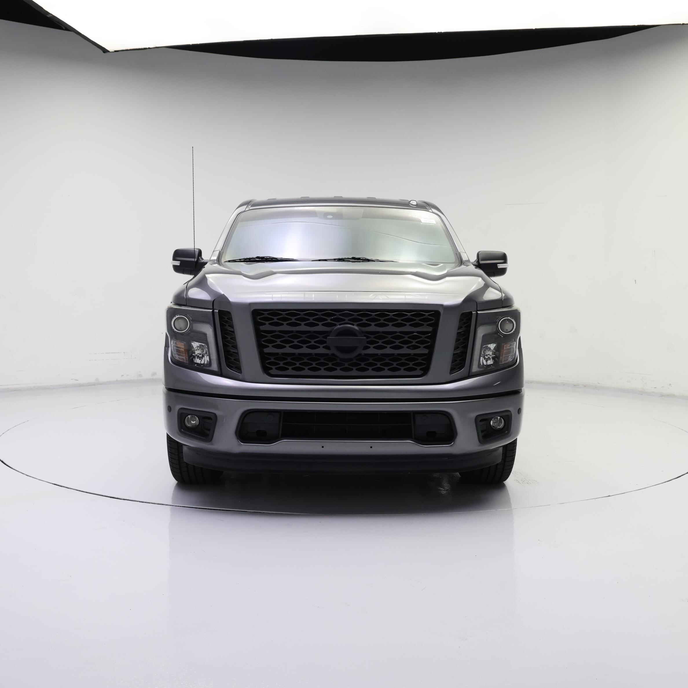Thumbnail: 2019 Nissan Titan - 5