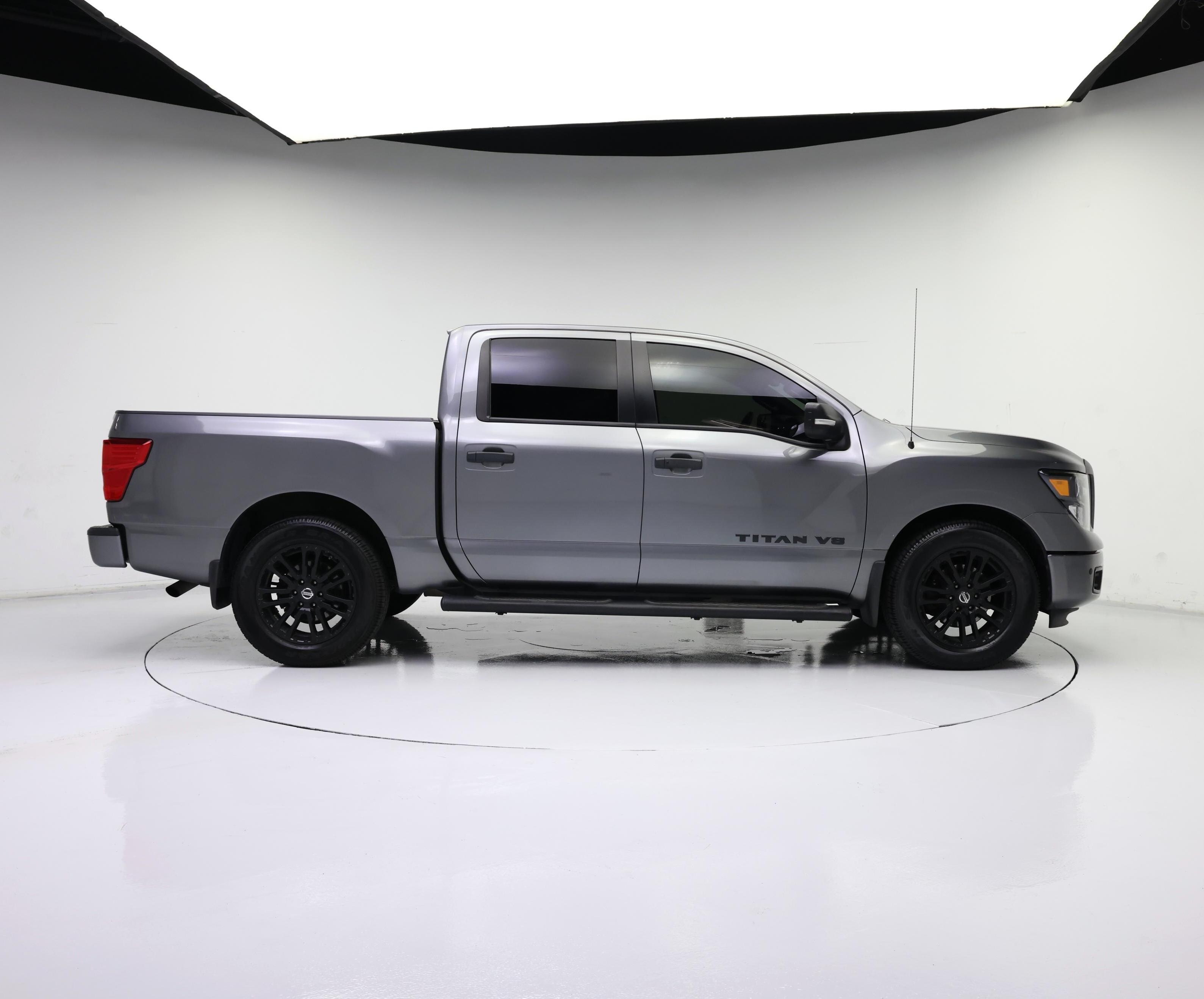 Thumbnail: 2019 Nissan Titan - 7