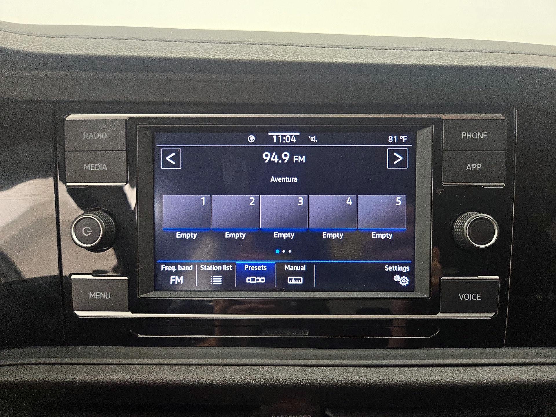 Thumbnail: 2024 Volkswagen Jetta - 15