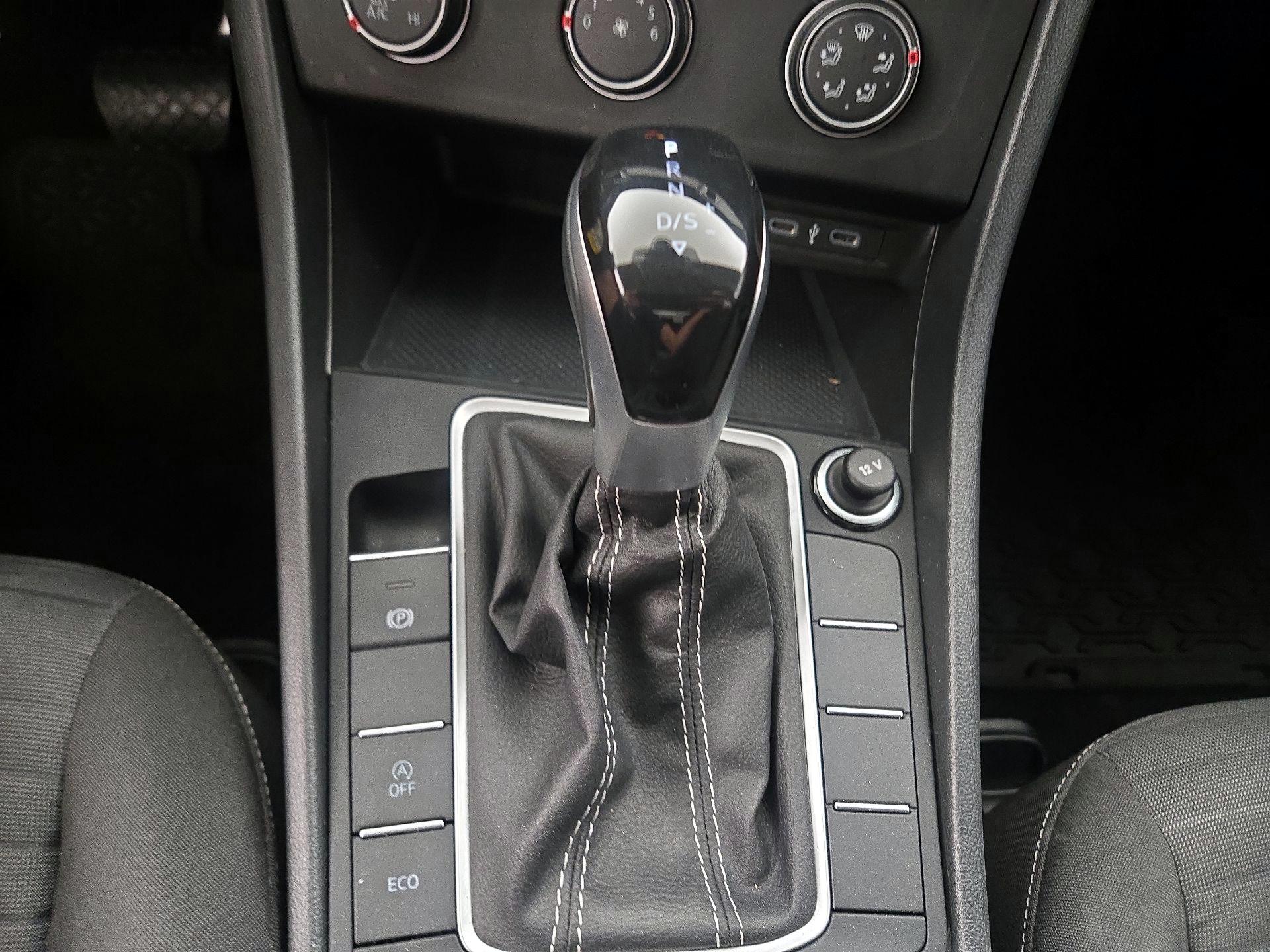 Thumbnail: 2024 Volkswagen Jetta - 17