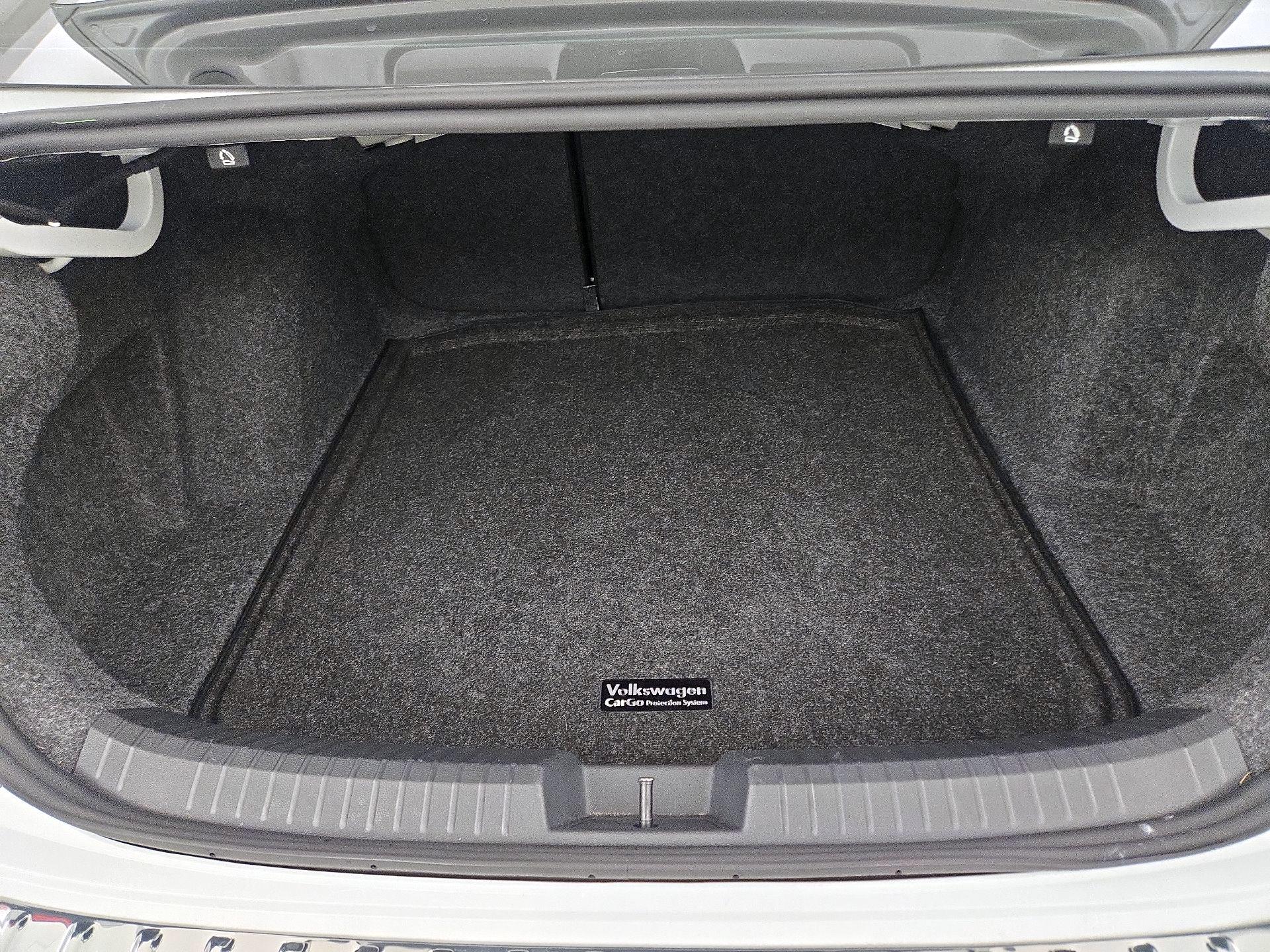 Thumbnail: 2024 Volkswagen Jetta - 20