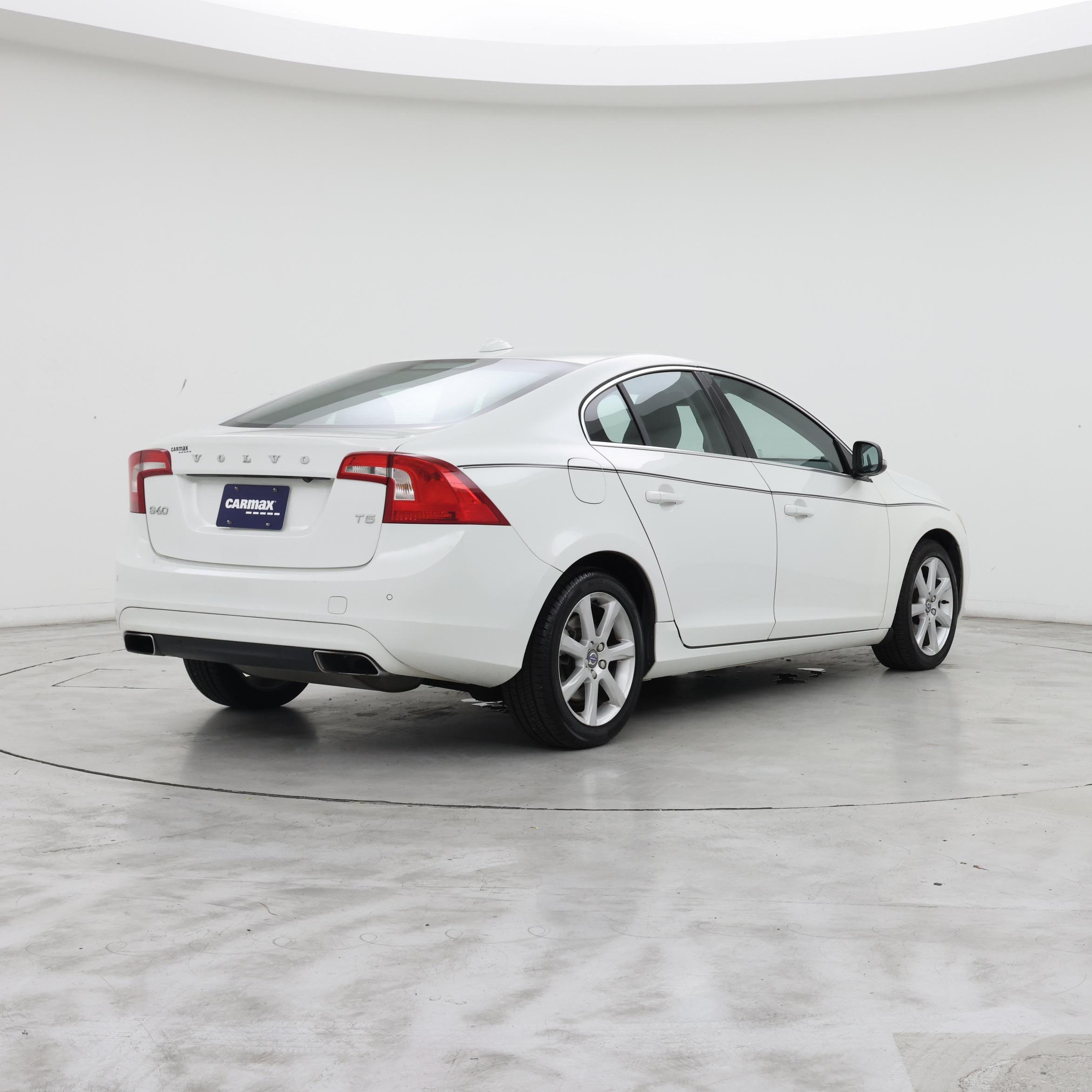 Thumbnail: 2016 Volvo S60 - 8