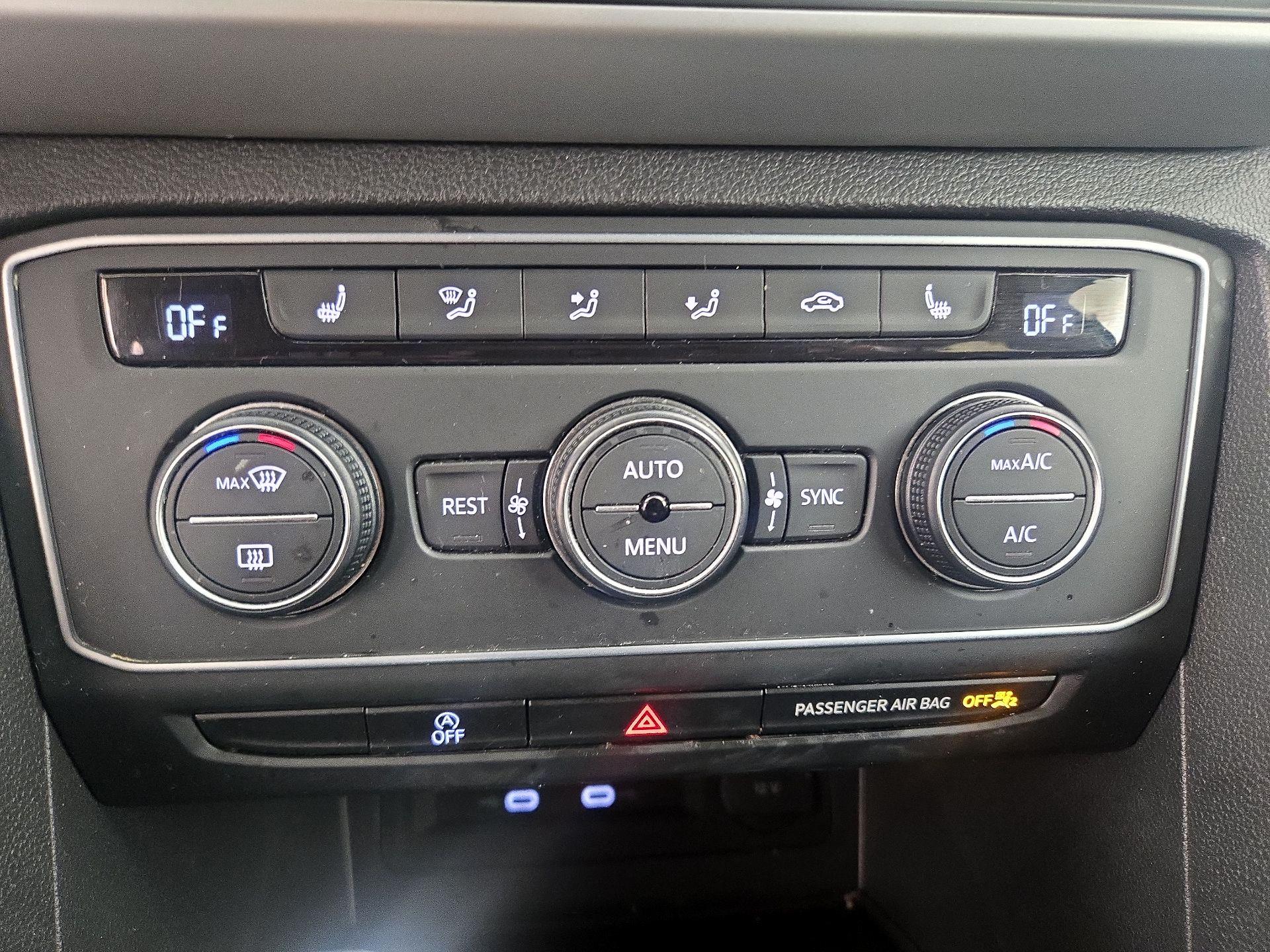 Thumbnail: 2021 Volkswagen Atlas - 16