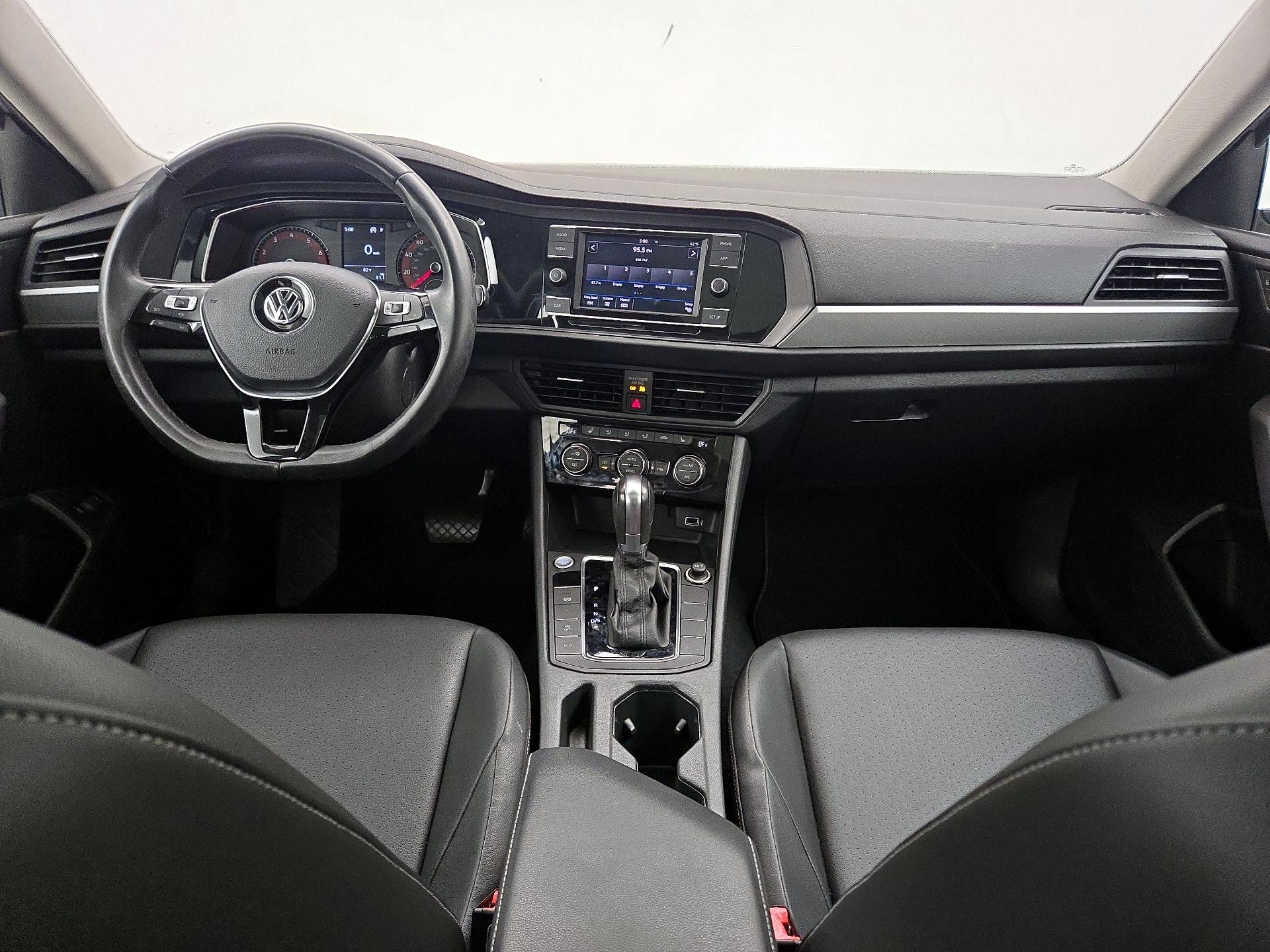 Thumbnail: 2019 Volkswagen Jetta - 9