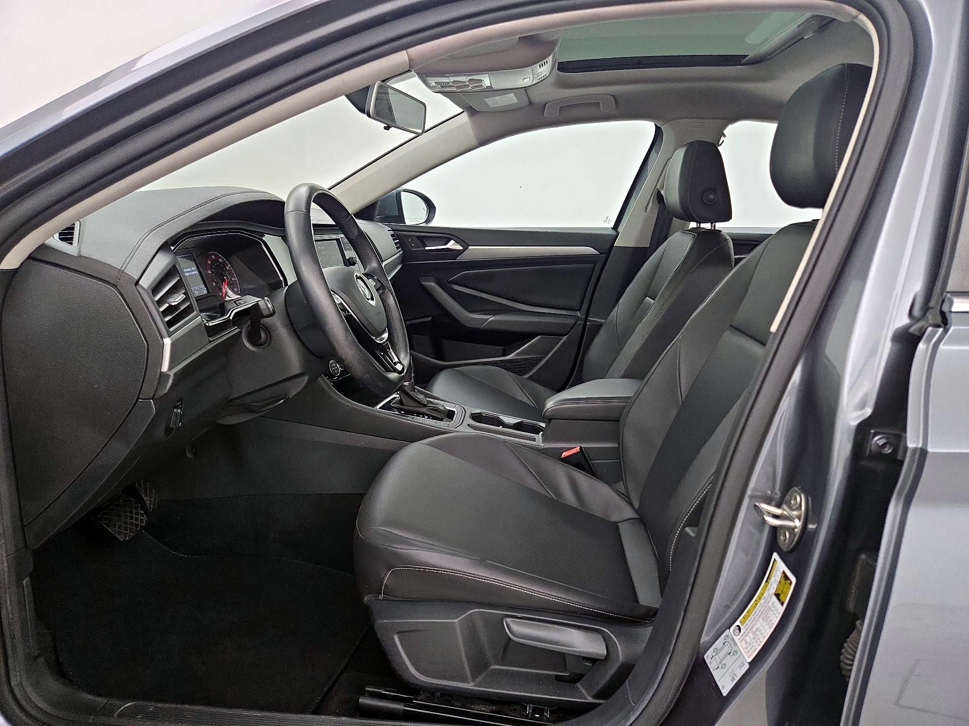 Thumbnail: 2019 Volkswagen Jetta - 11