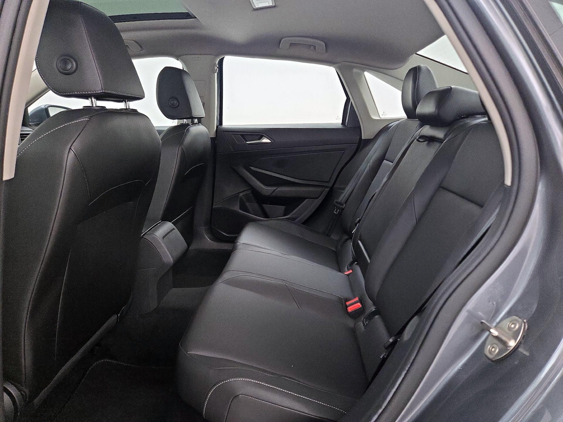 Thumbnail: 2019 Volkswagen Jetta - 20