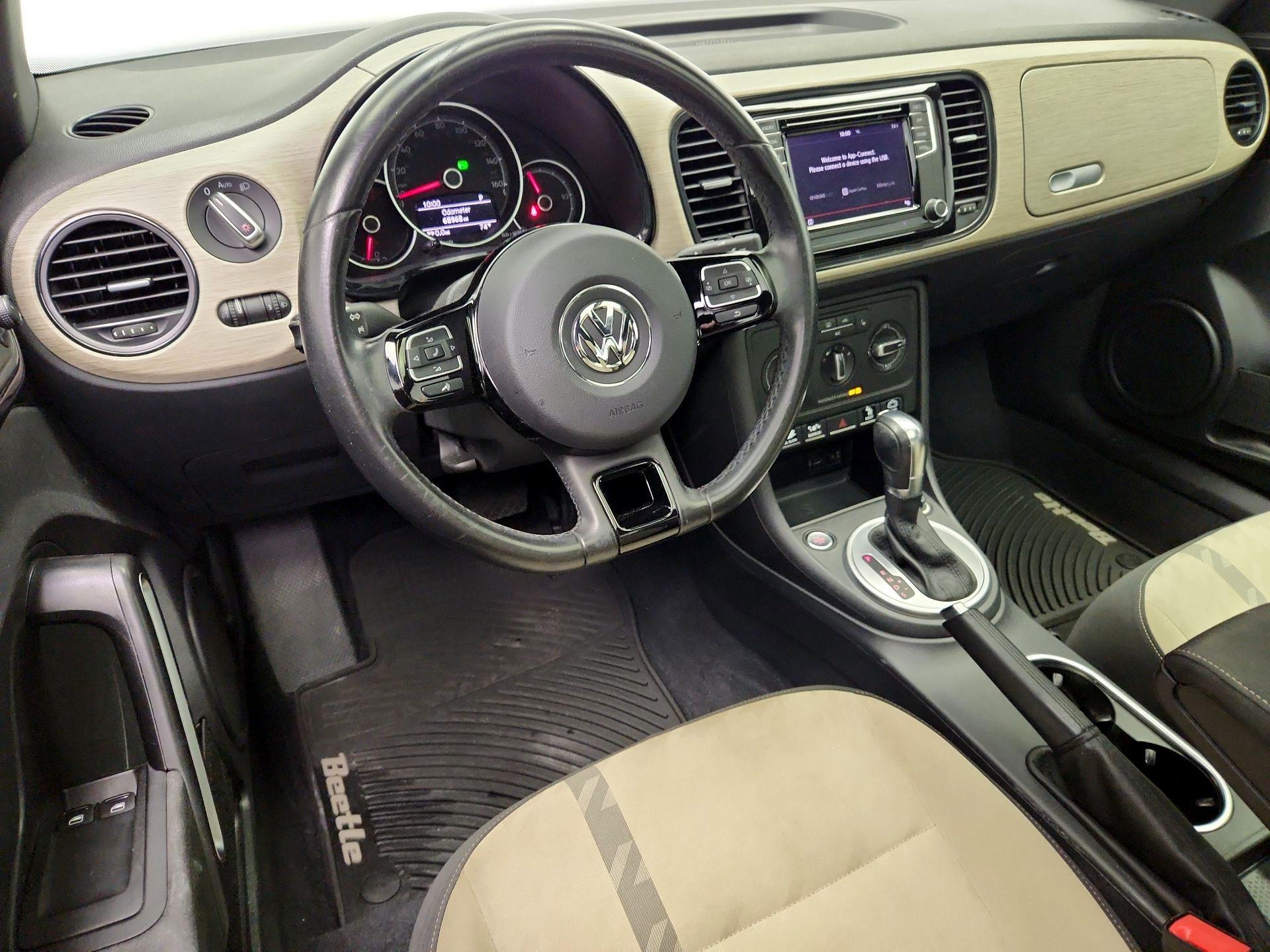 Thumbnail: 2018 Volkswagen Beetle - 9
