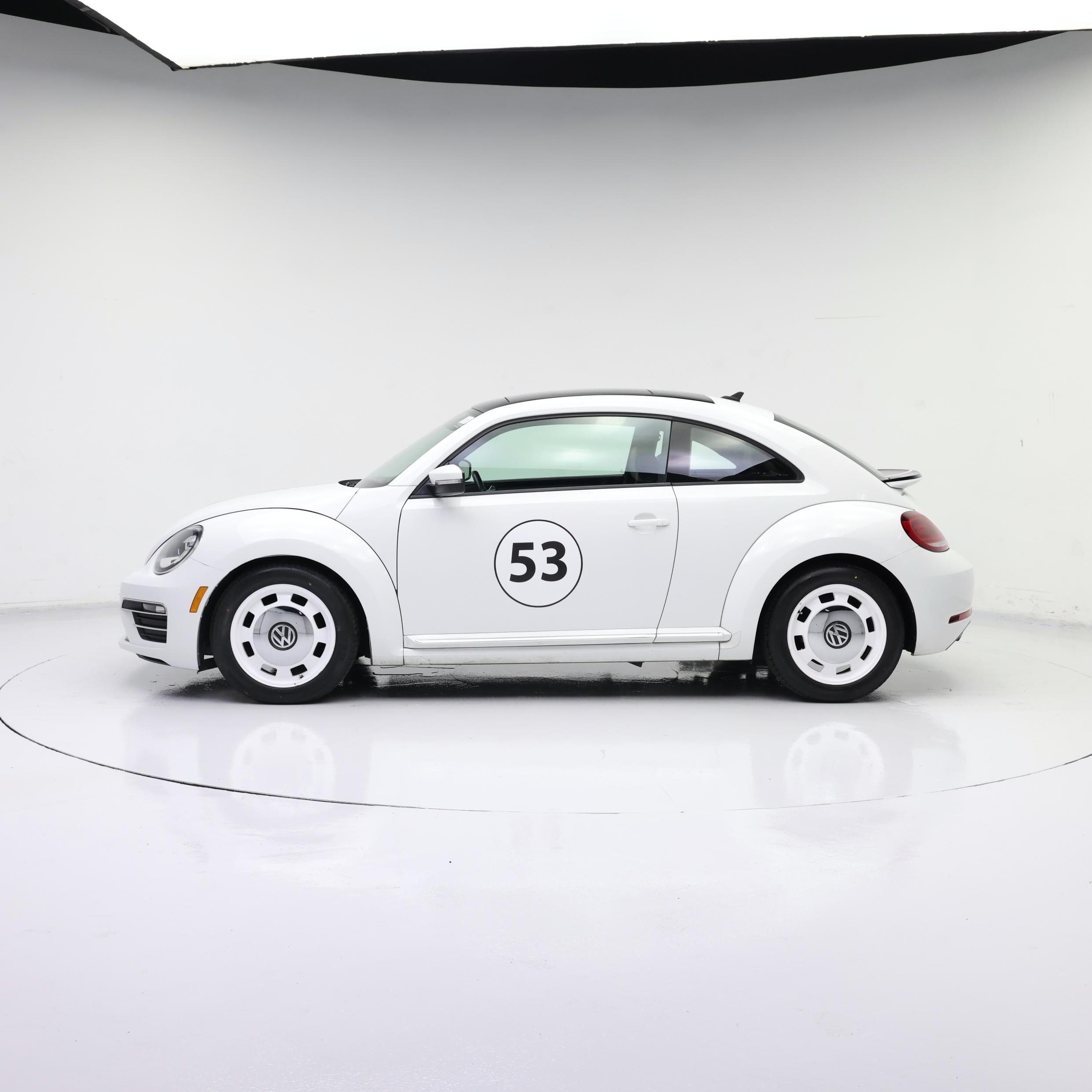 Thumbnail: 2018 Volkswagen Beetle - 3