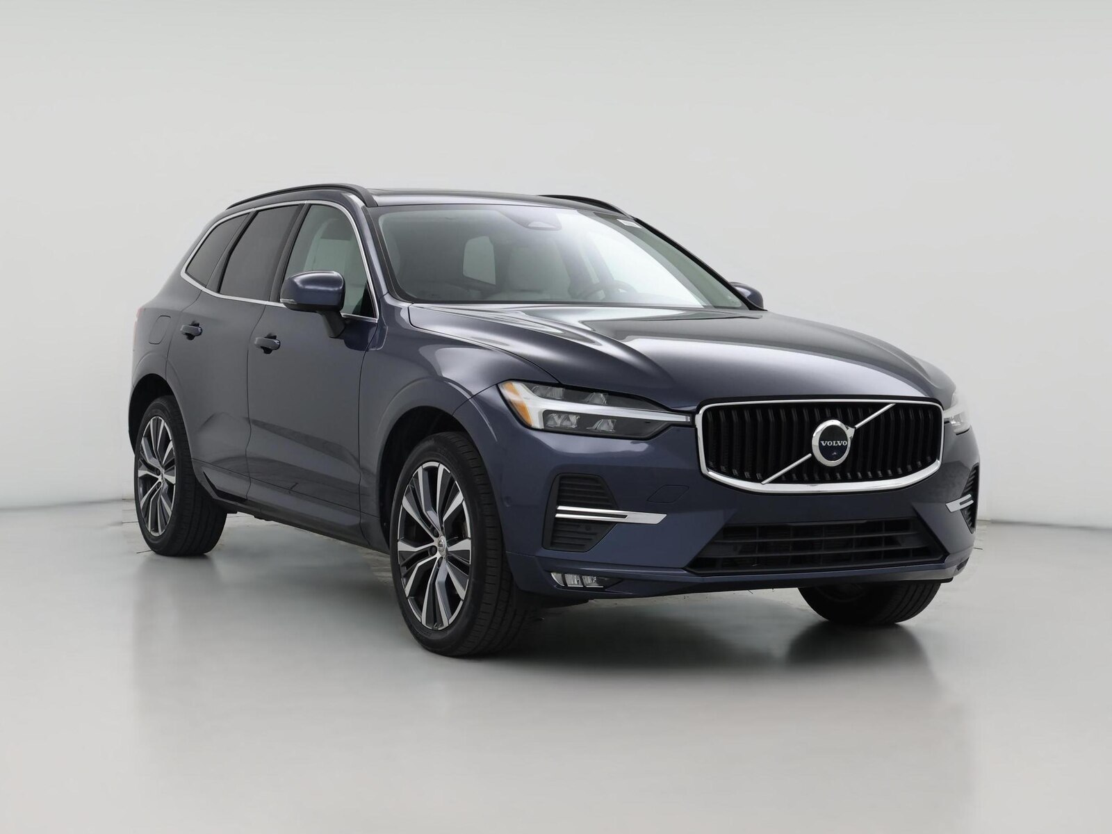 2022 Volvo XC60 Momentum