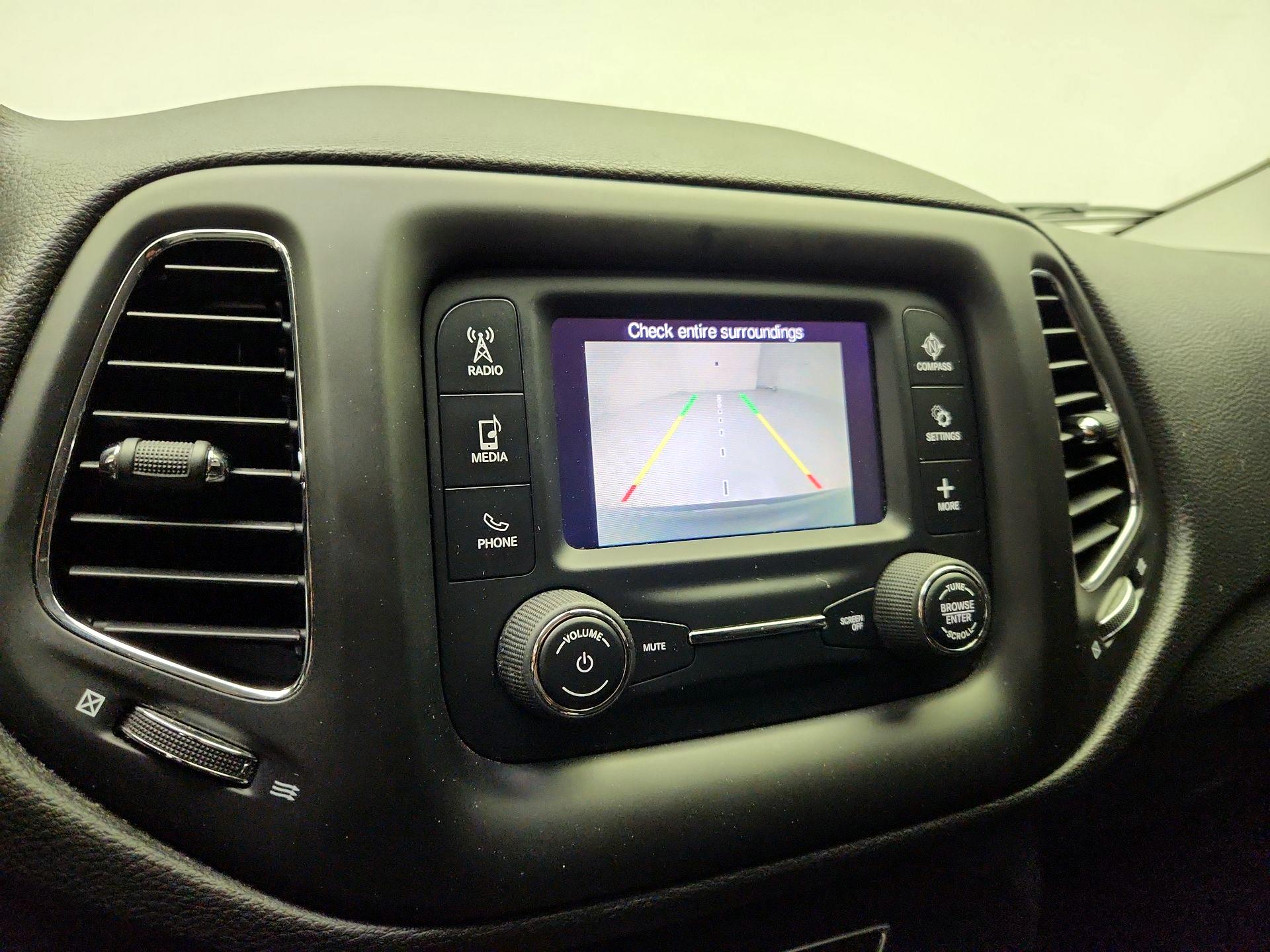 Thumbnail: 2017 Jeep Compass - 14