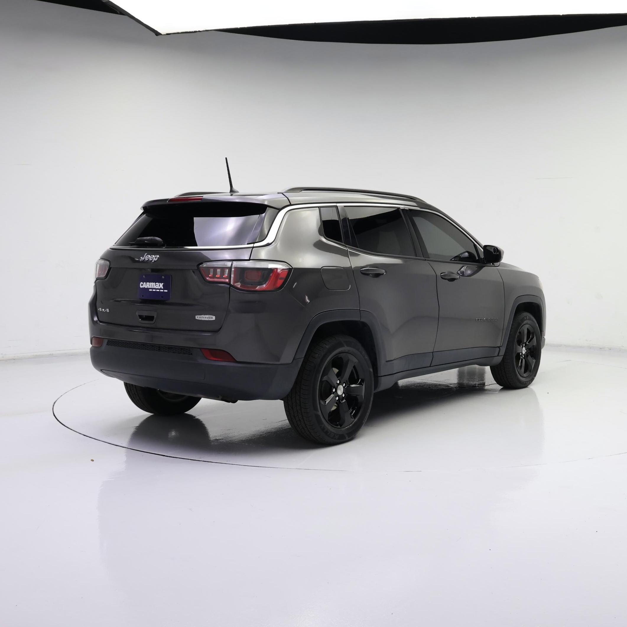 Thumbnail: 2017 Jeep Compass - 8