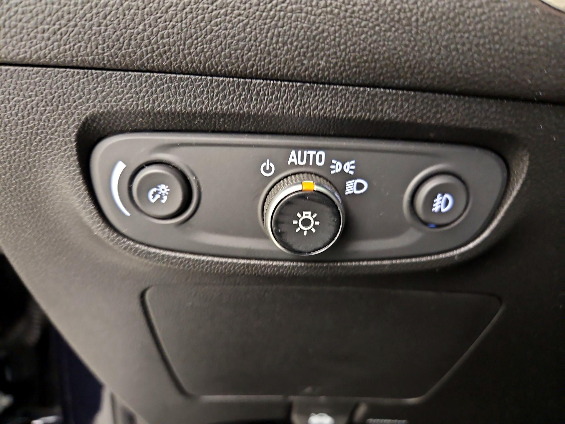 Thumbnail: 2021 Buick Encore GX - 13