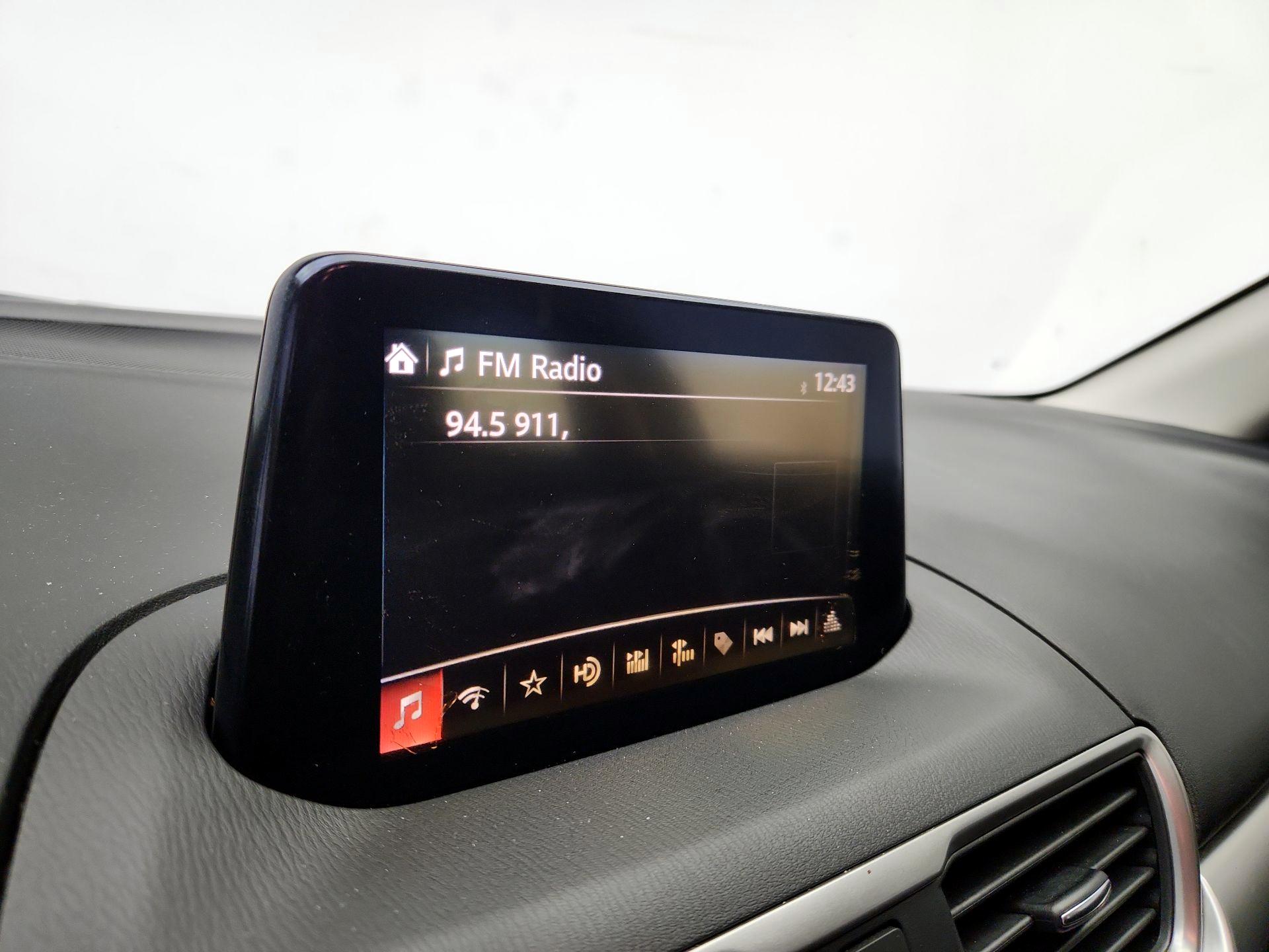 Thumbnail: 2017 Mazda Mazda3 - 15