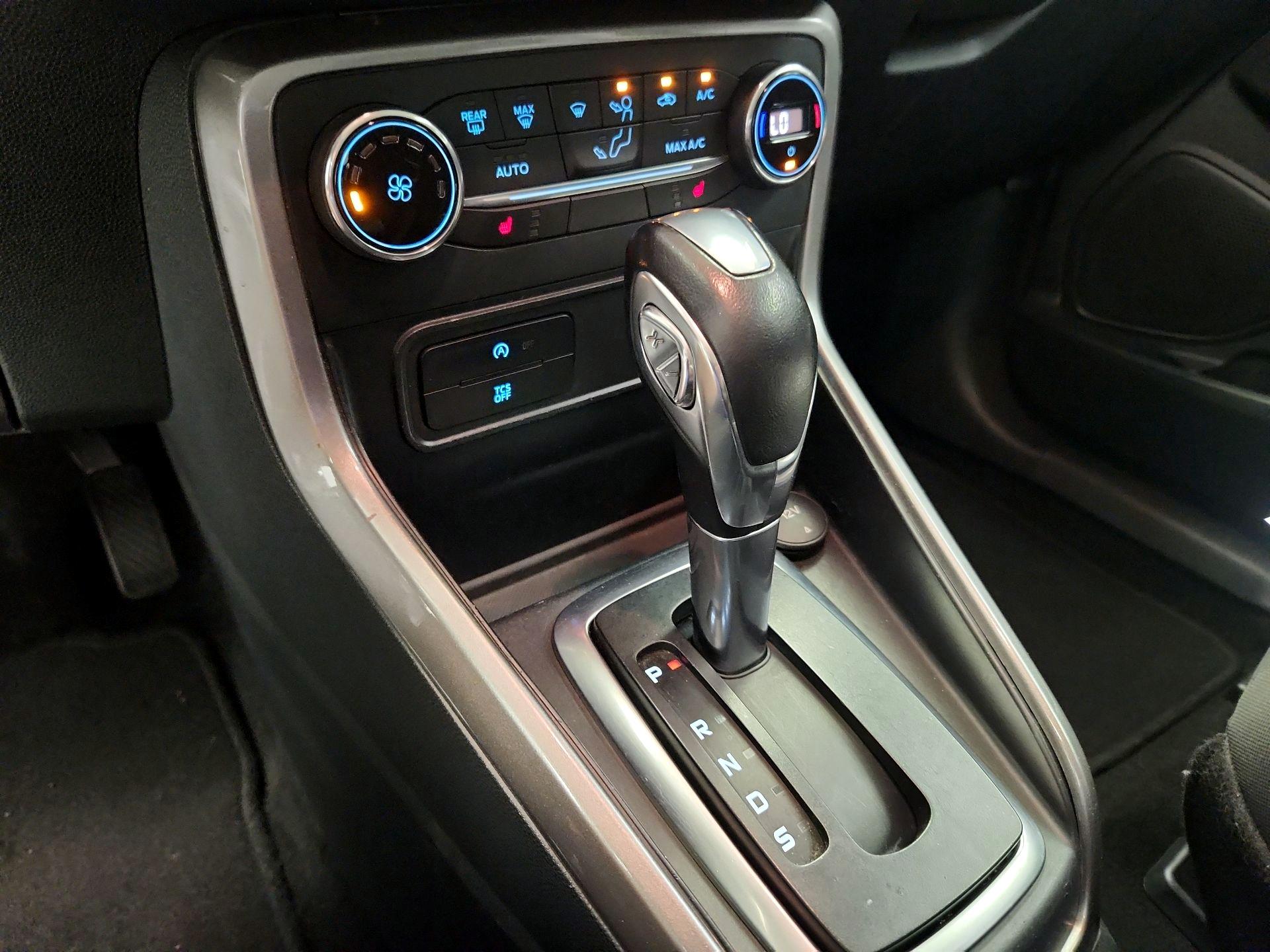 Thumbnail: 2018 Ford EcoSport - 17