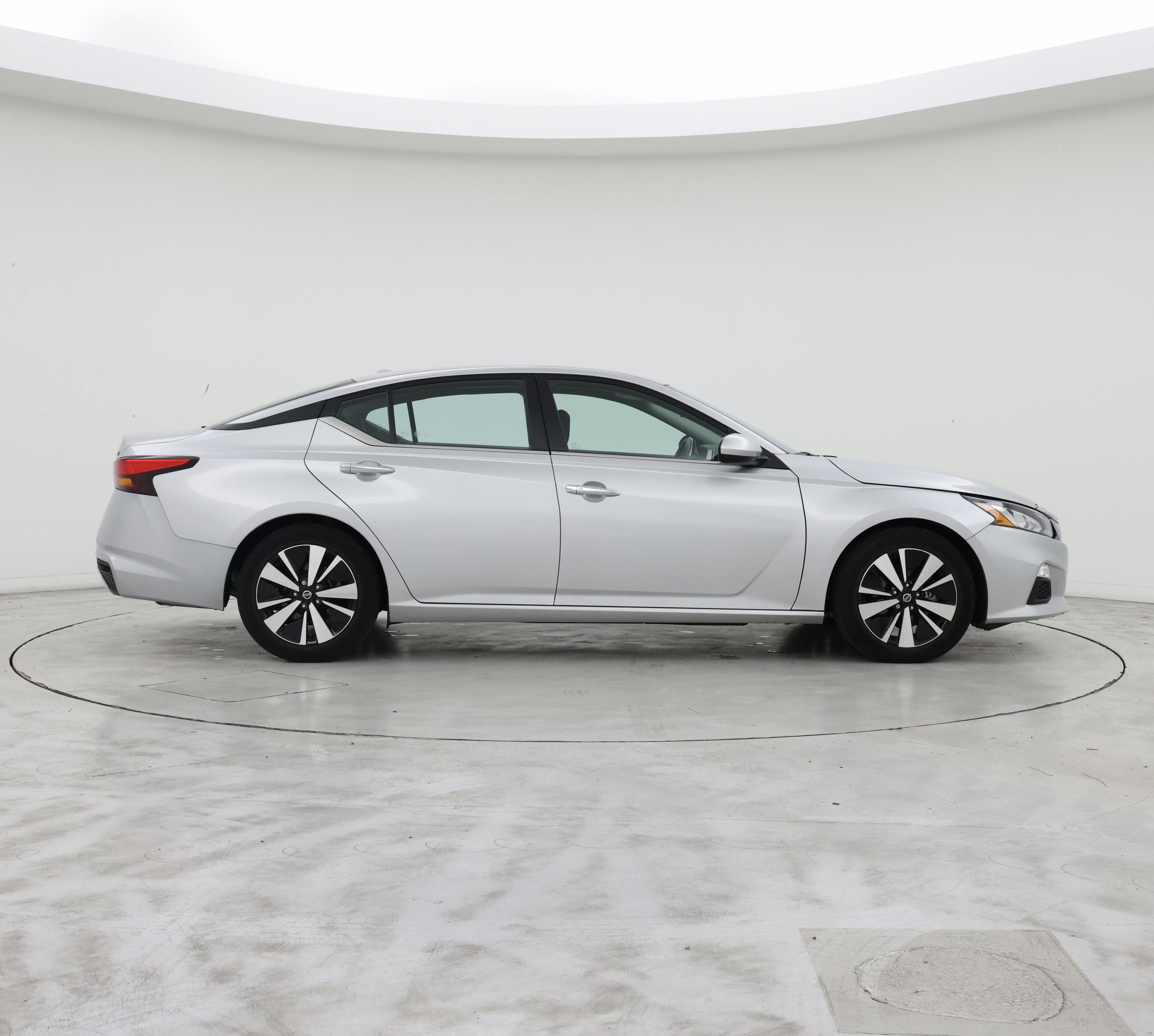 Thumbnail: 2022 Nissan Altima - 7