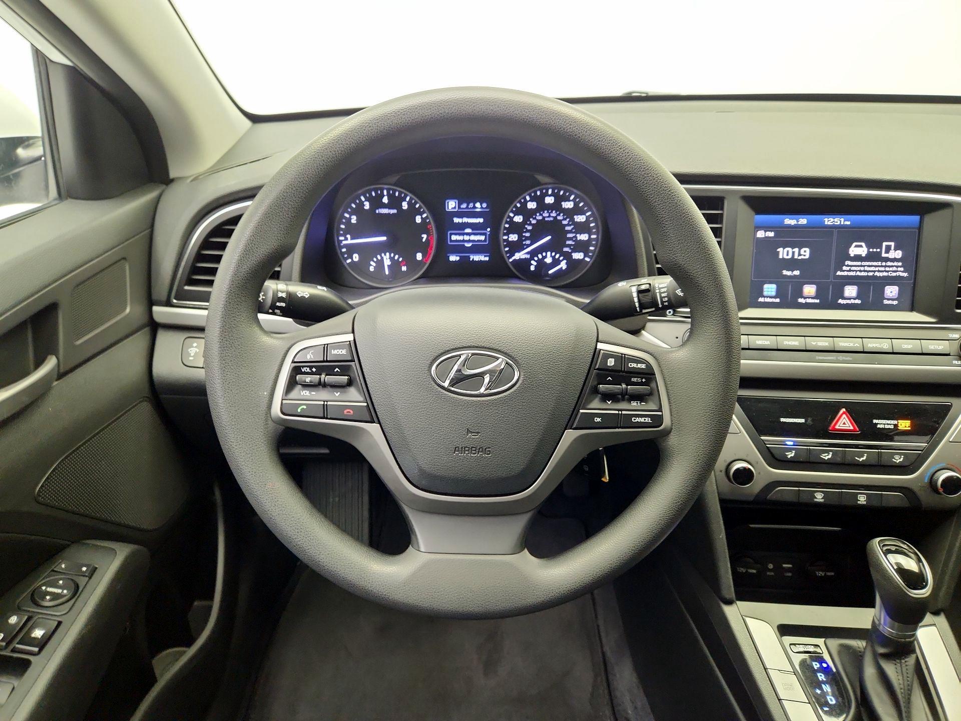 Thumbnail: 2018 Hyundai Elantra - 10