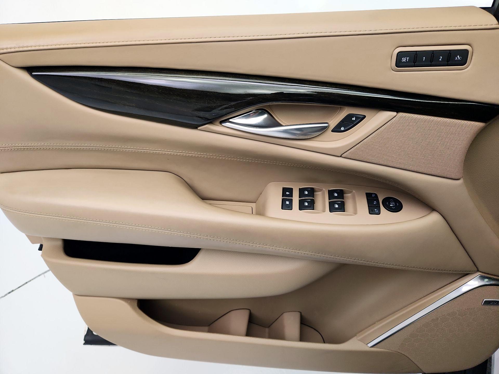 Thumbnail: 2018 Cadillac Escalade - 12