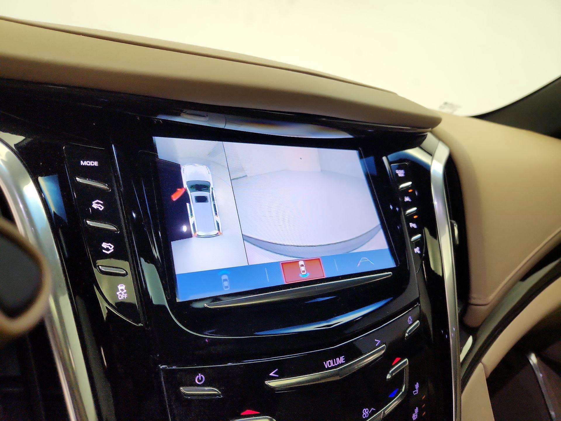 Thumbnail: 2018 Cadillac Escalade - 15