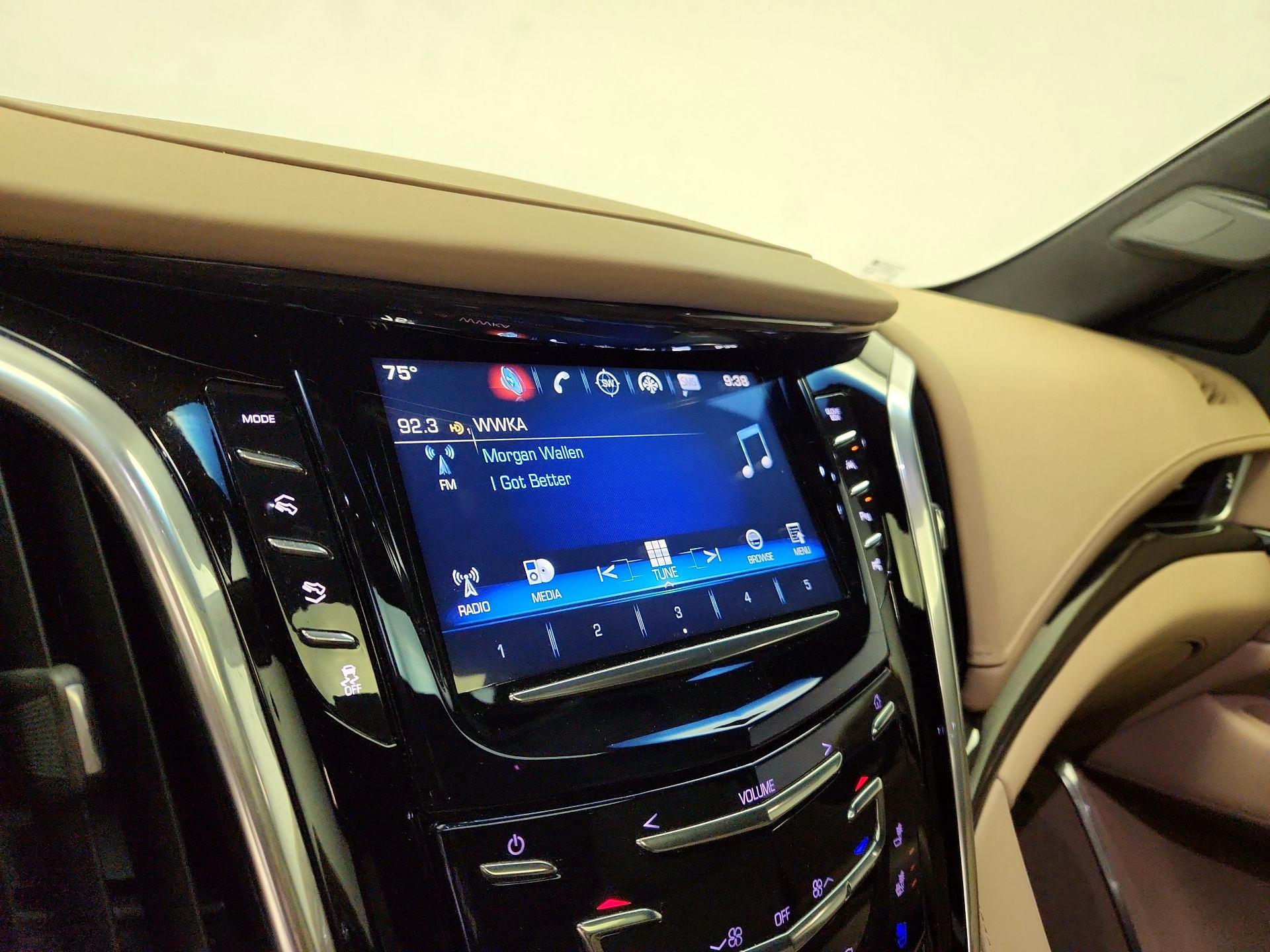 Thumbnail: 2018 Cadillac Escalade - 16
