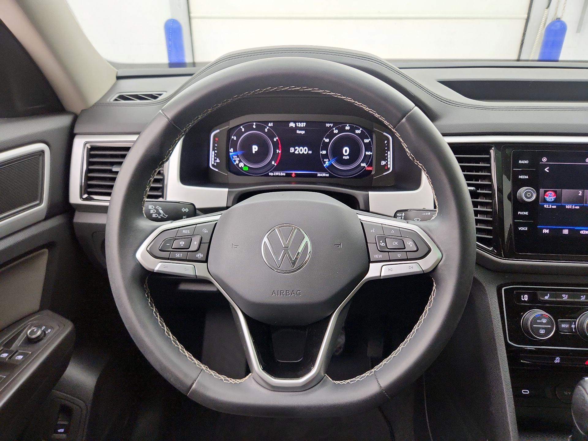 Thumbnail: 2023 Volkswagen Atlas - 10