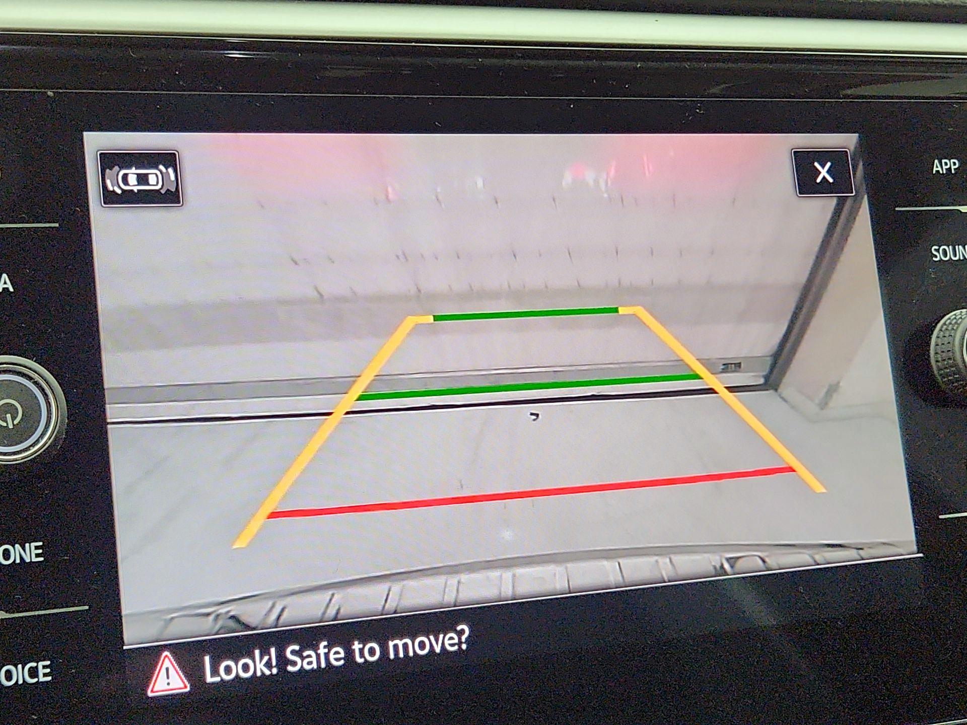 Thumbnail: 2023 Volkswagen Atlas - 14