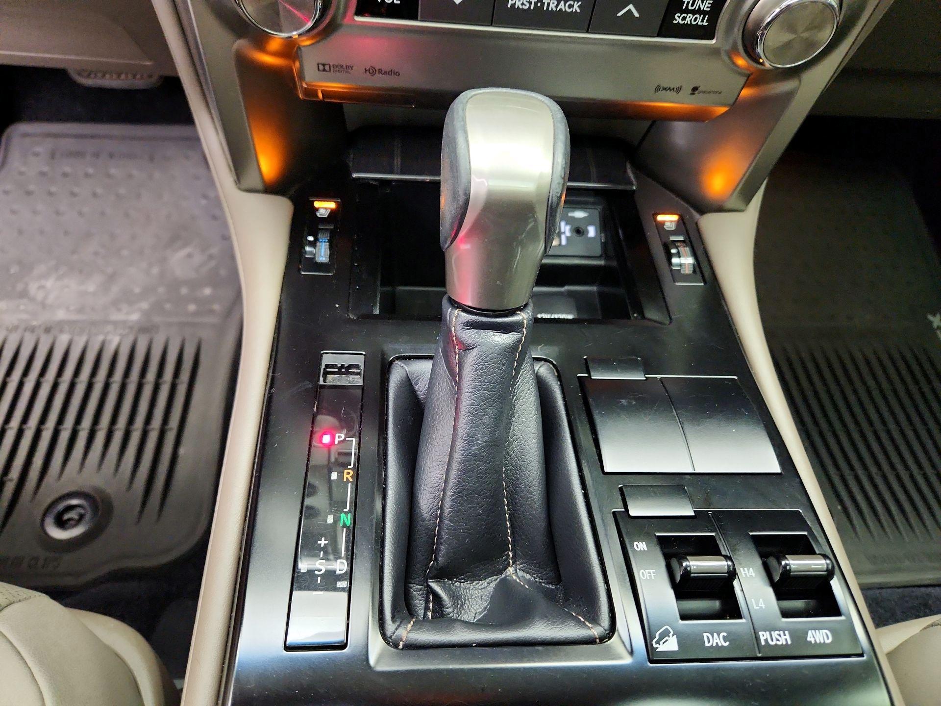 Thumbnail: 2020 Lexus GX - 18
