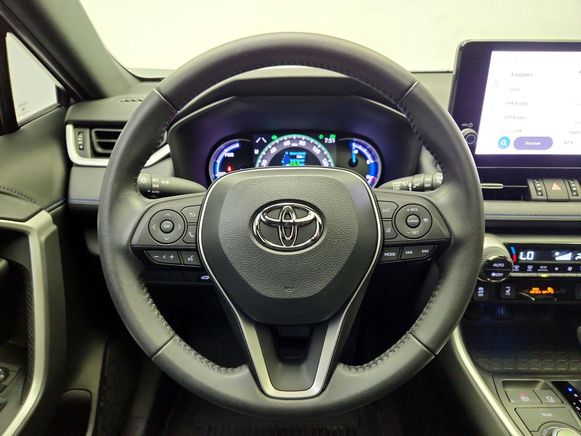 Thumbnail: 2023 Toyota RAV4 - 10