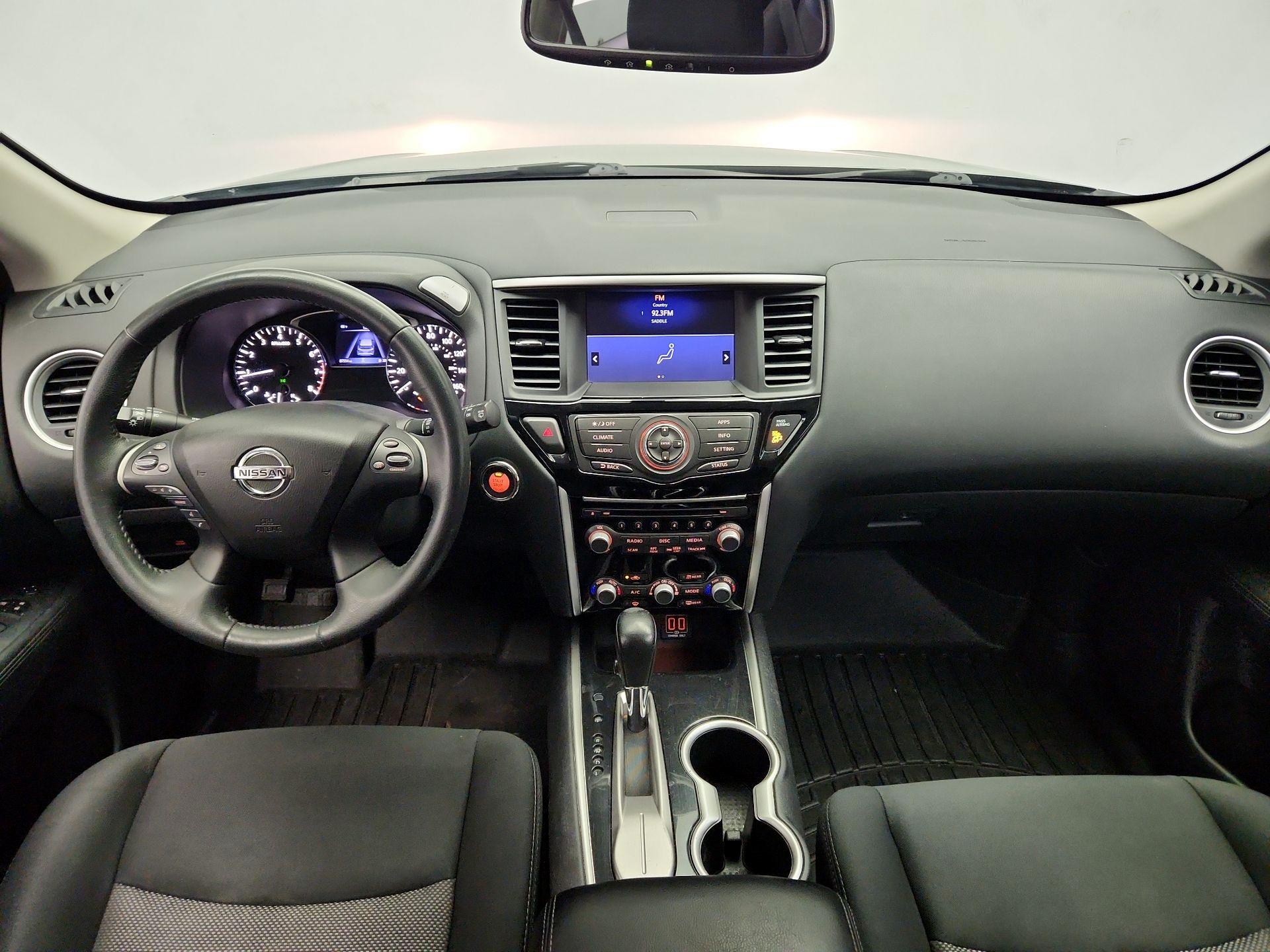 Thumbnail: 2018 Nissan Pathfinder - 9