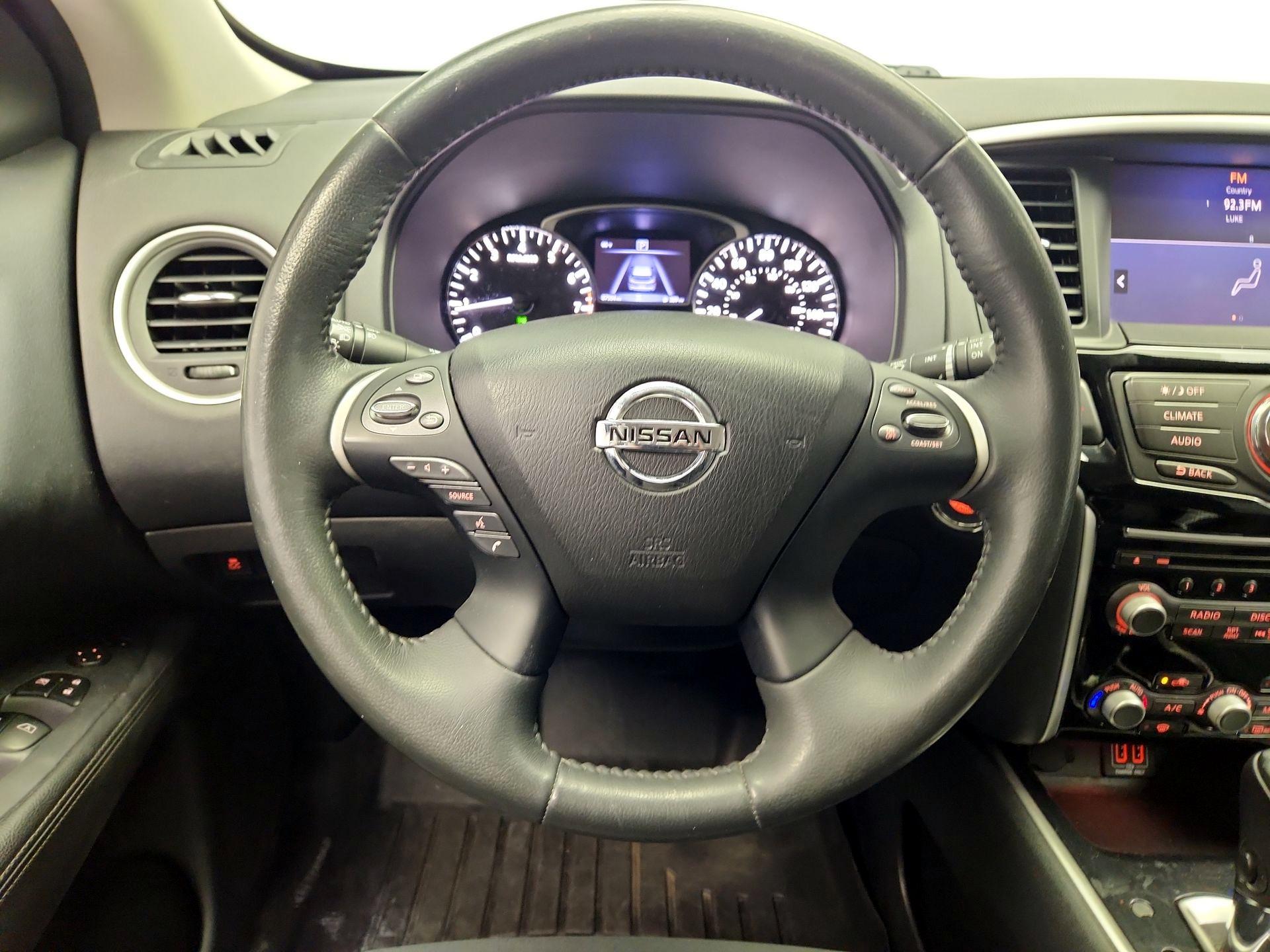 Thumbnail: 2018 Nissan Pathfinder - 10