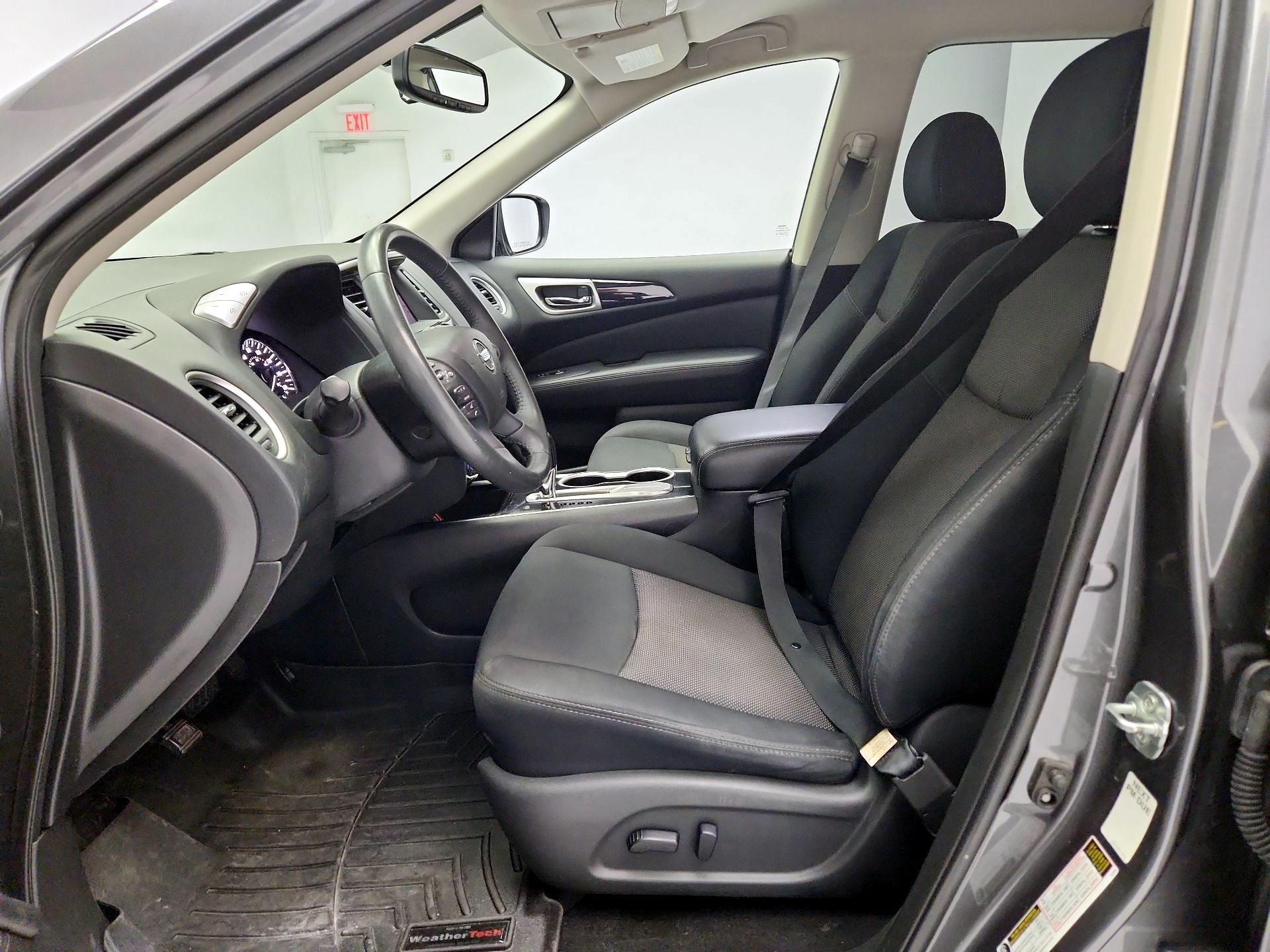 Thumbnail: 2018 Nissan Pathfinder - 11