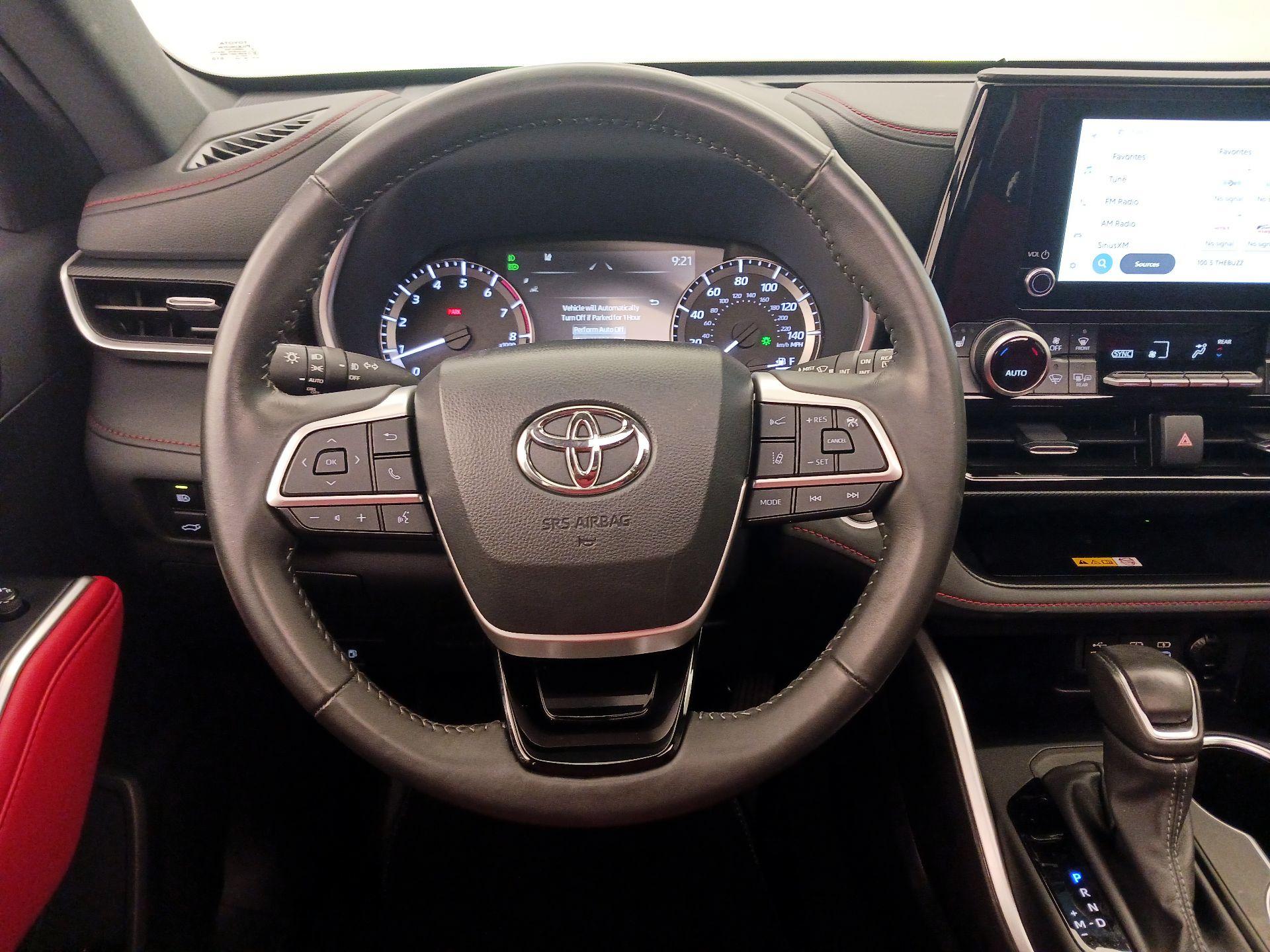 Thumbnail: 2024 Toyota Highlander - 10