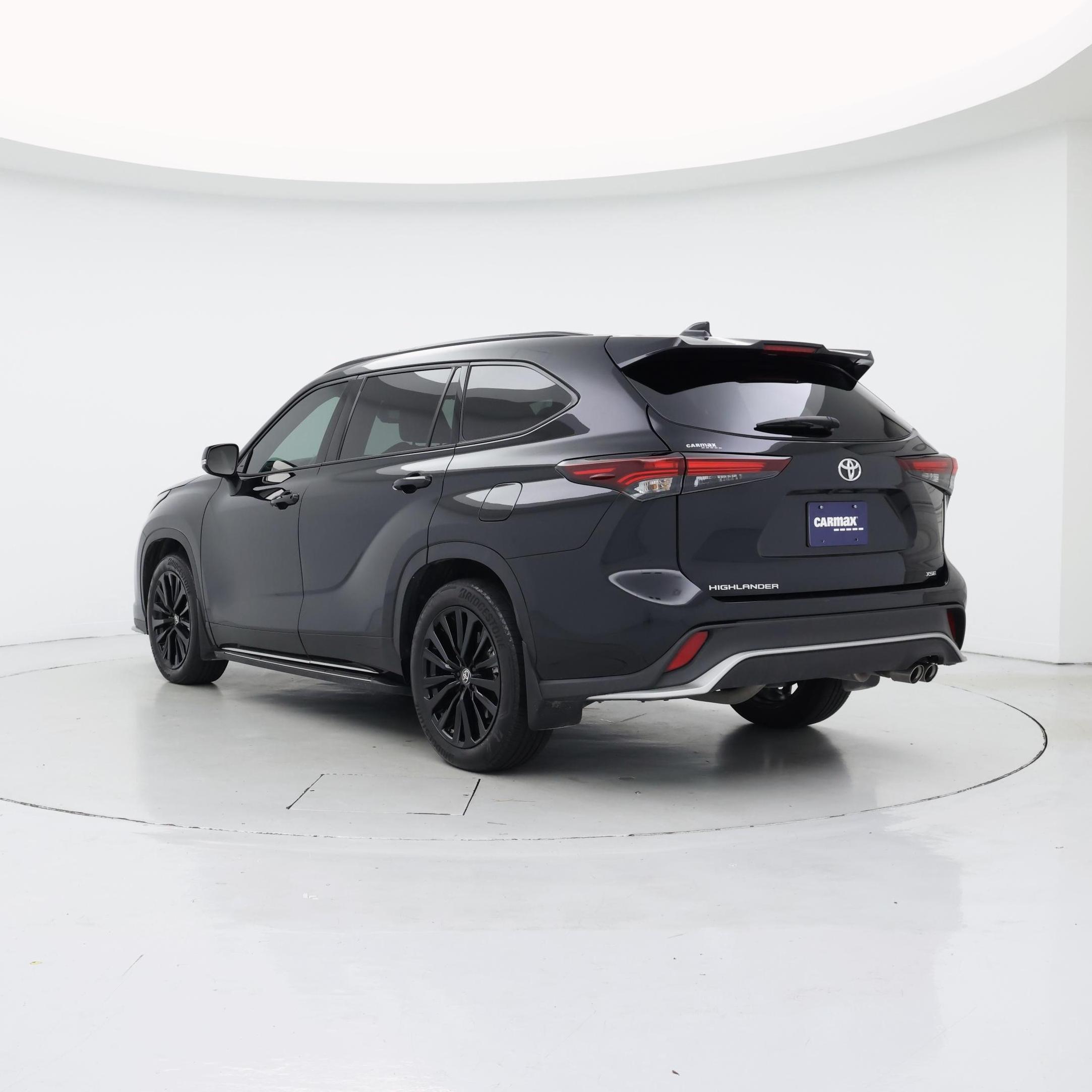 Thumbnail: 2024 Toyota Highlander - 2