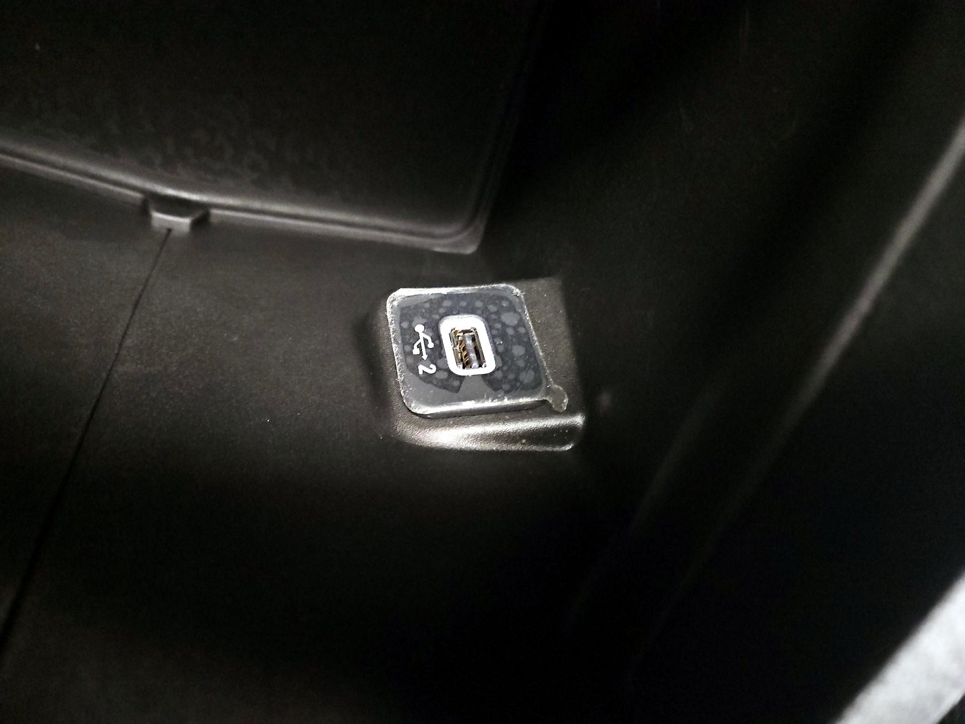 Thumbnail: 2020 Jeep Wrangler - 18