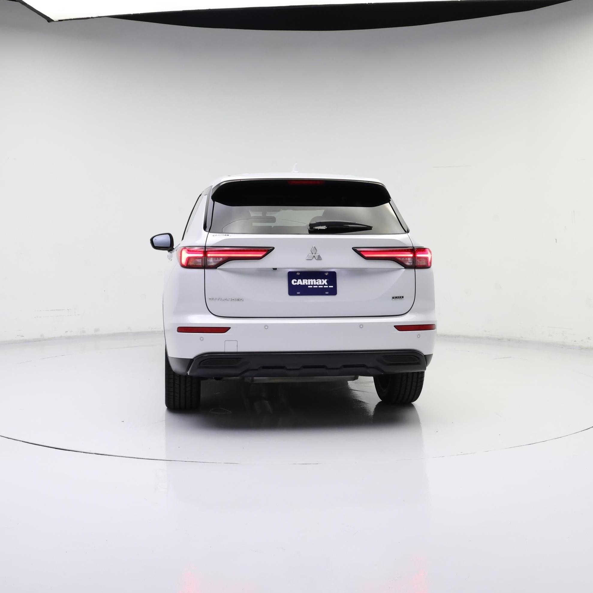 Thumbnail: 2022 Mitsubishi Outlander - 6